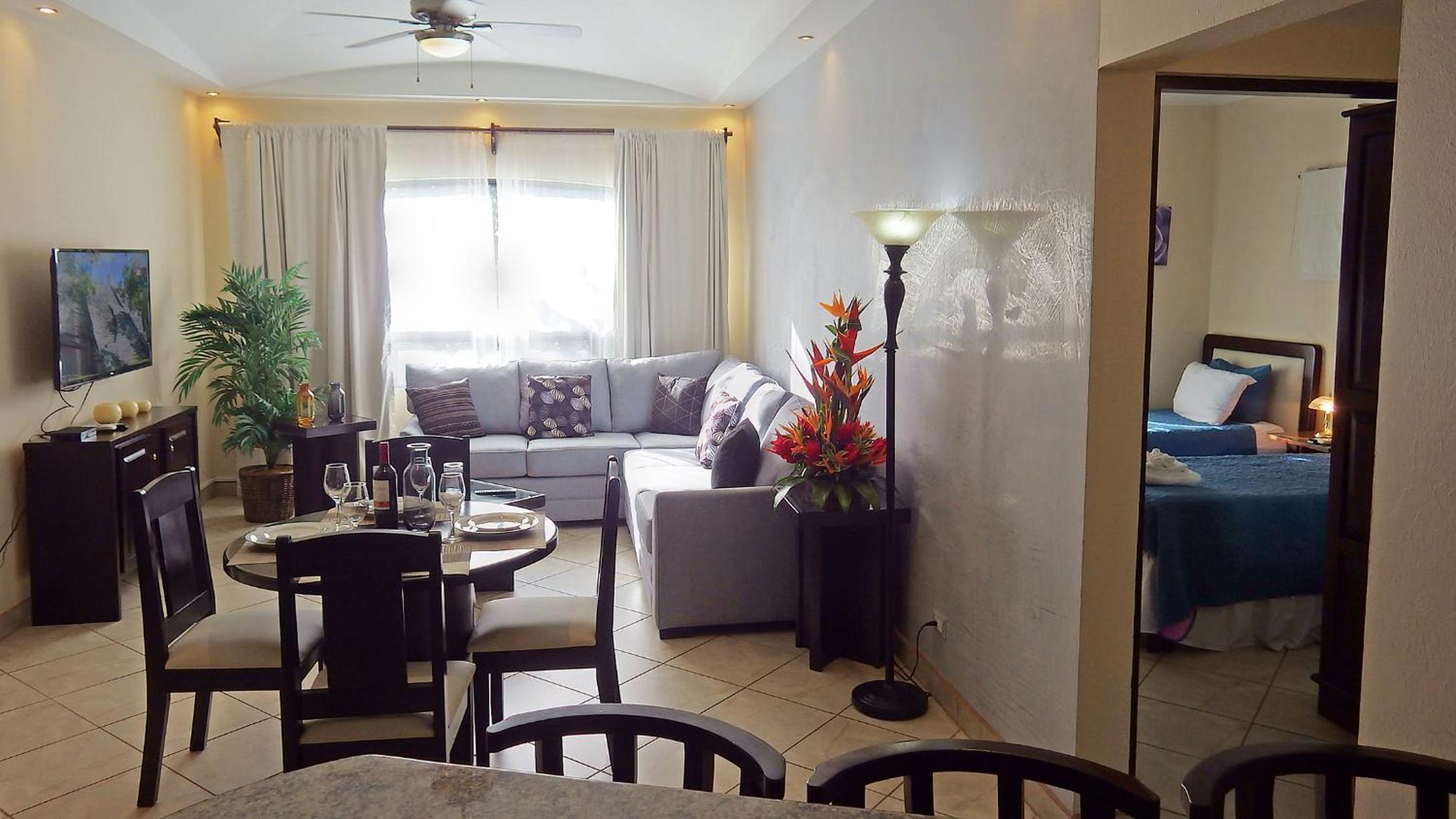 The Oaks Tamarindo Pool Front Condominiums fast wifi