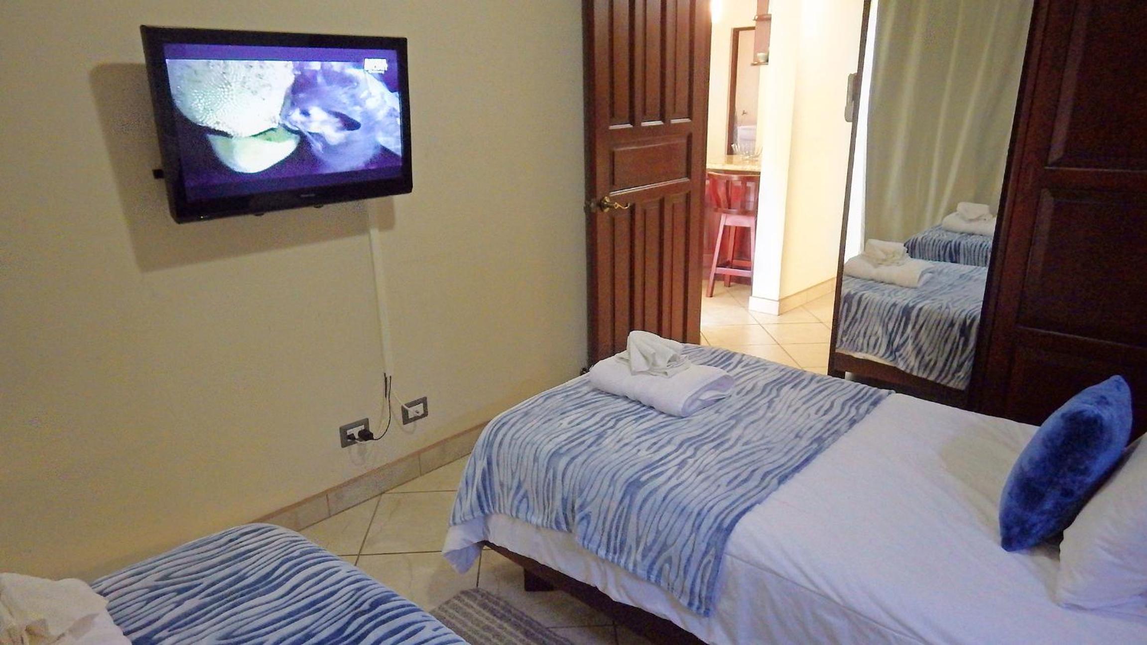 The Oaks Tamarindo Pool Front Condominiums fast wifi
