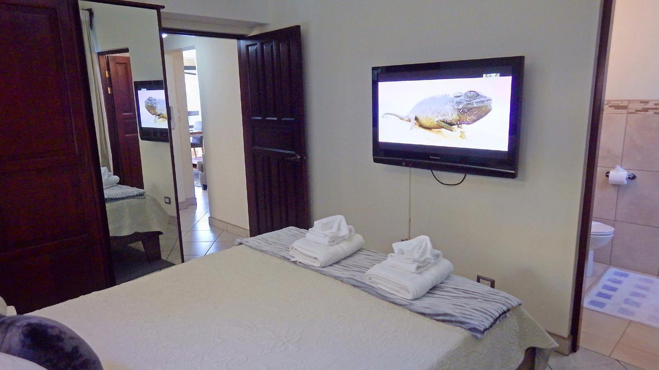 The Oaks Tamarindo Pool Front Condominiums fast wifi