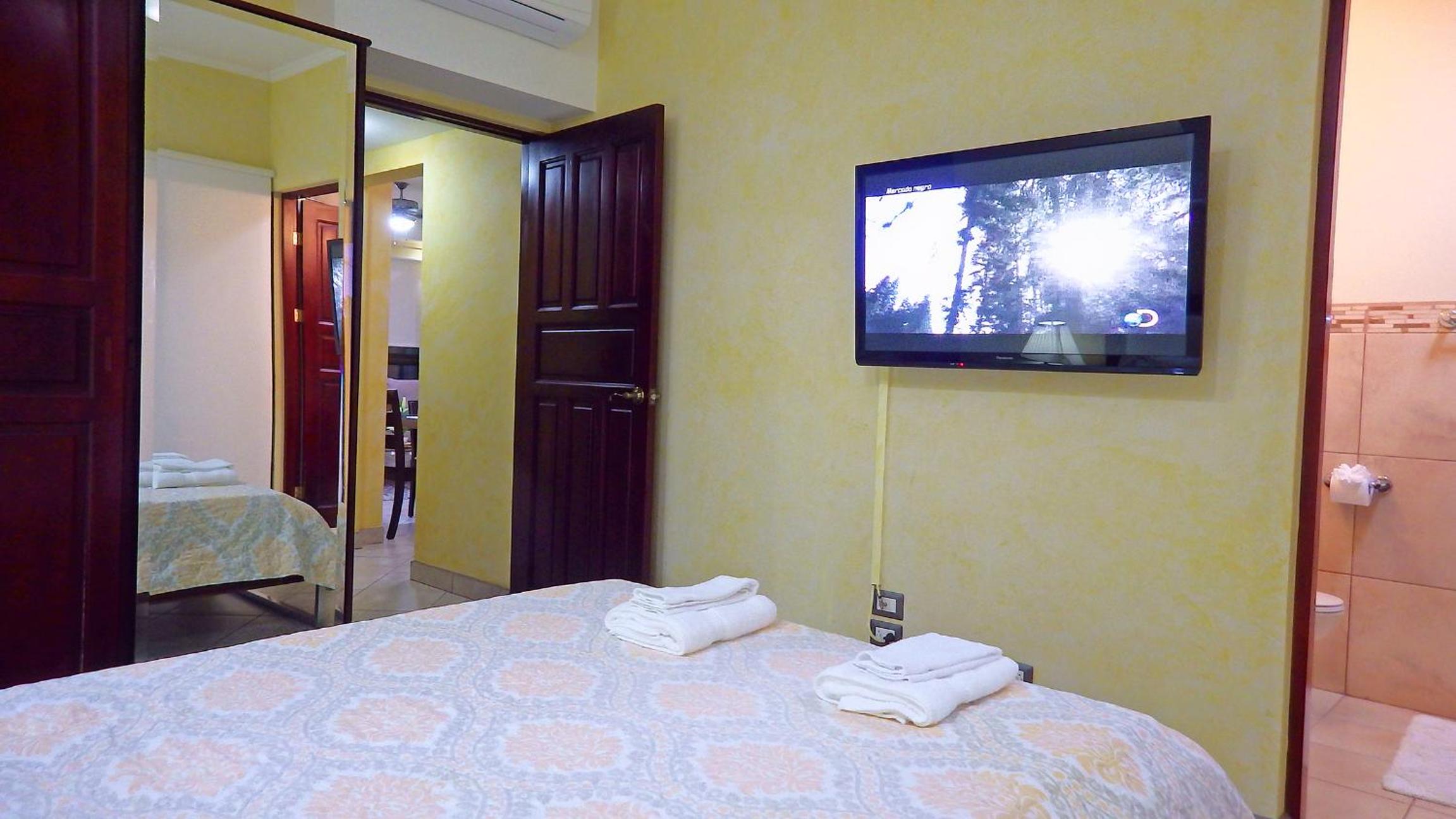 The Oaks Tamarindo Pool Front Condominiums fast wifi