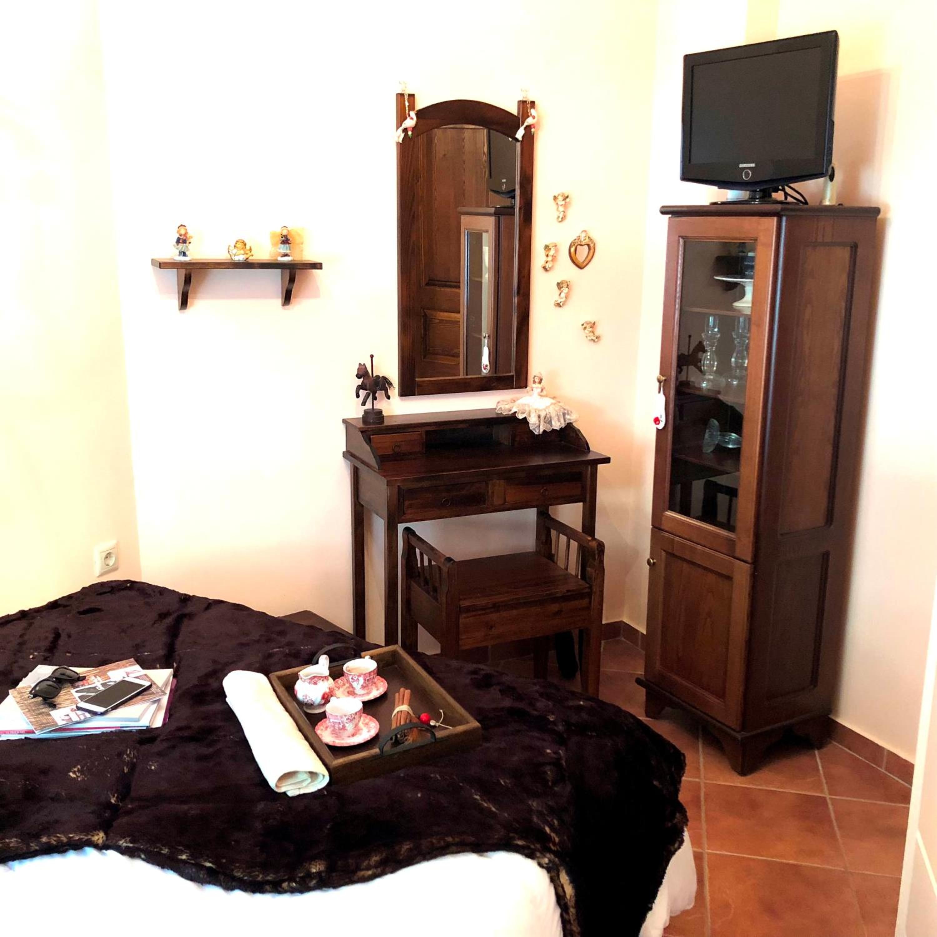 Arahova Cozy Apartment view 4