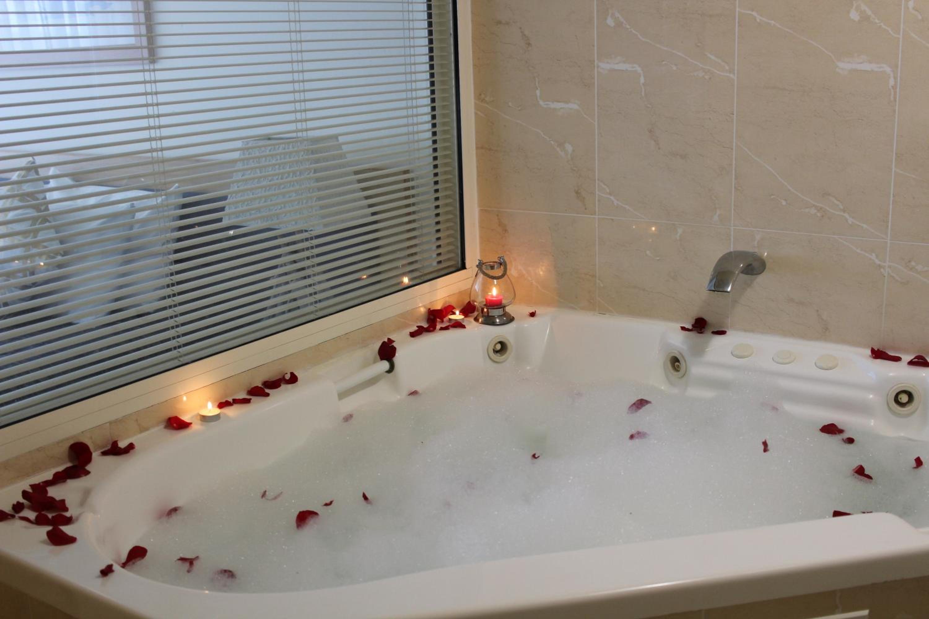 The Boathouse Resort Luxury Apartments