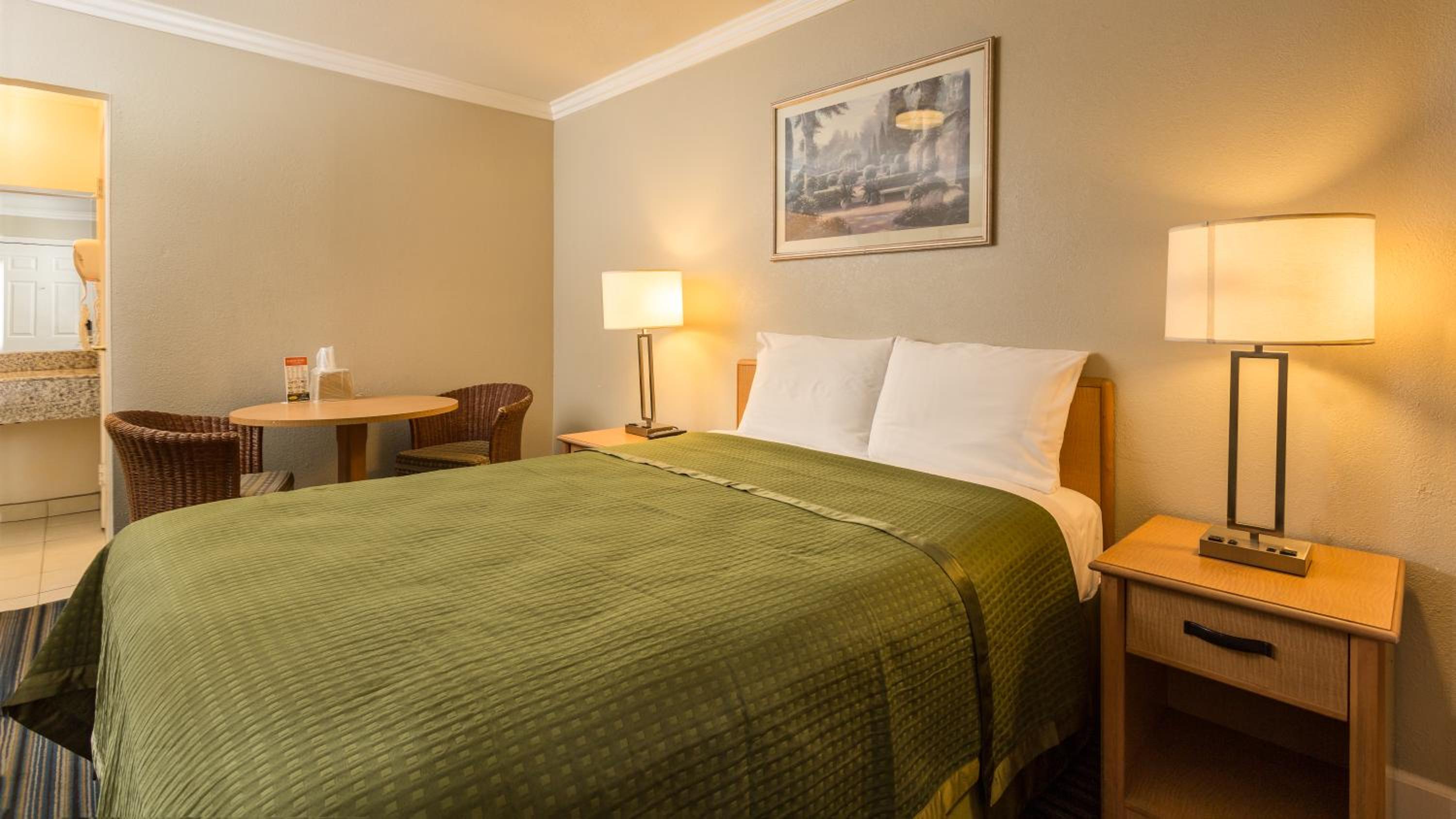 Orange County/Anaheim Vacations - Harbor Motel - Property Image 4