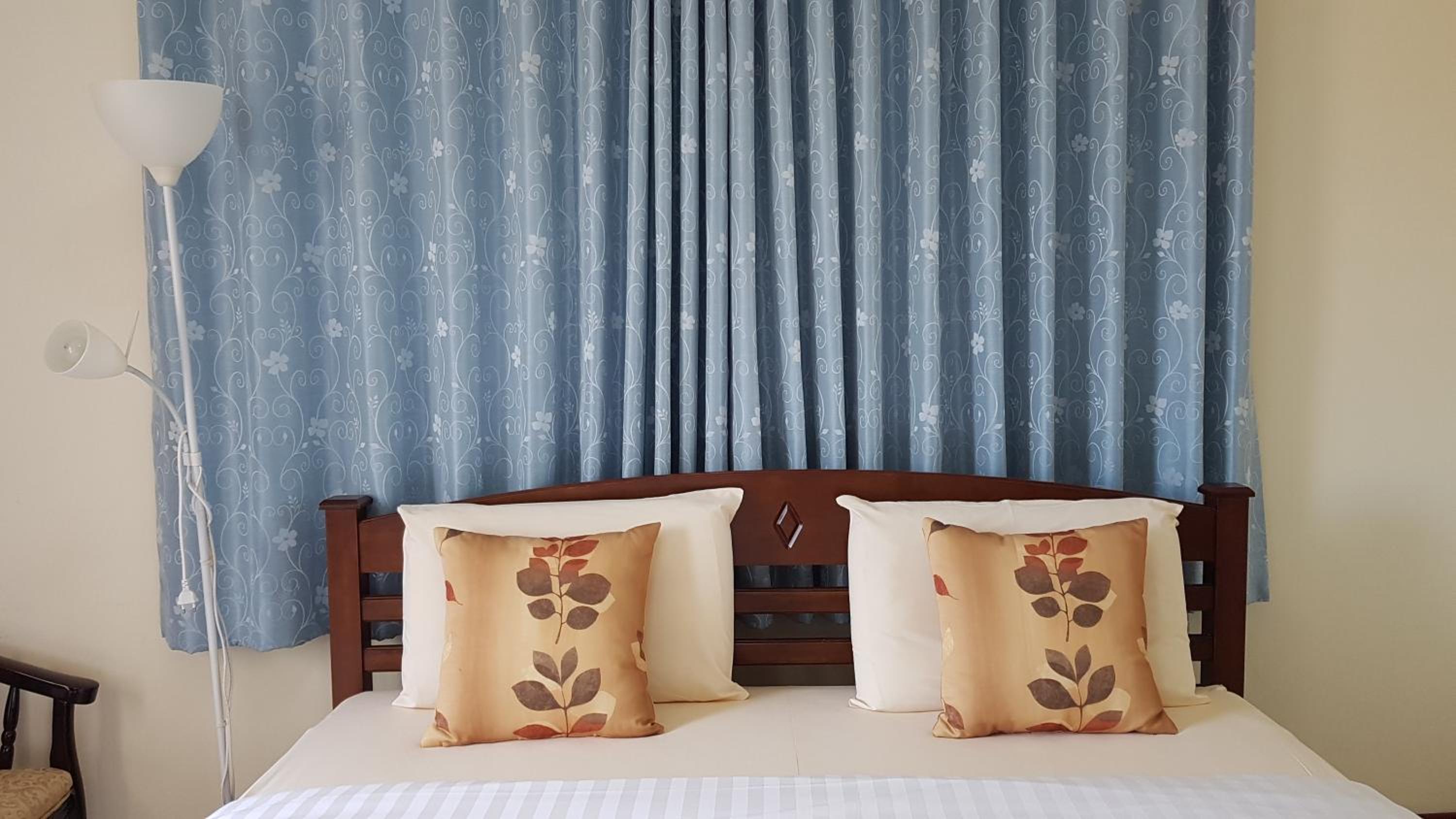 Baan Taweesuk Guest House