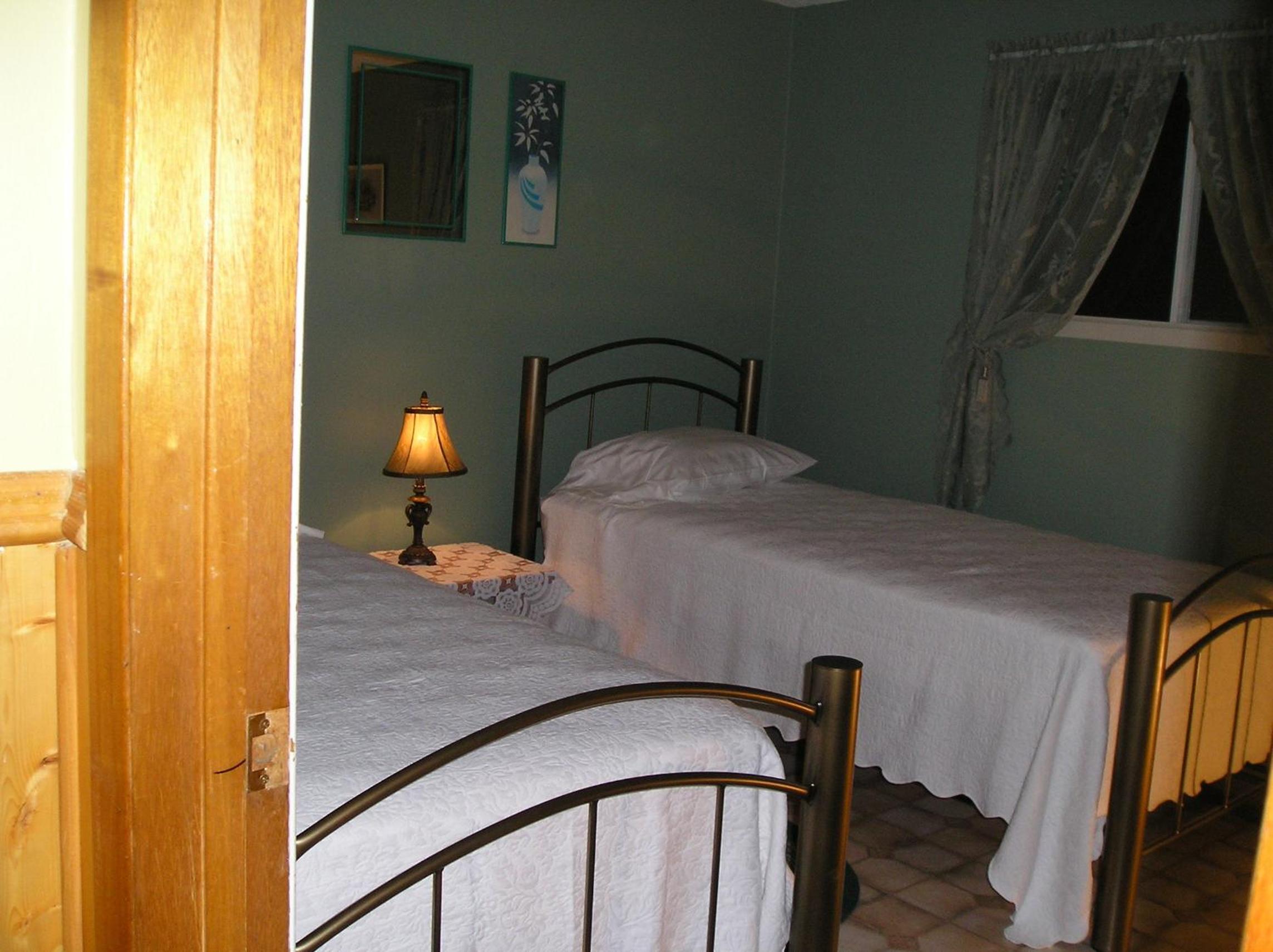 Gulliver's Cove Oceanview Cottages