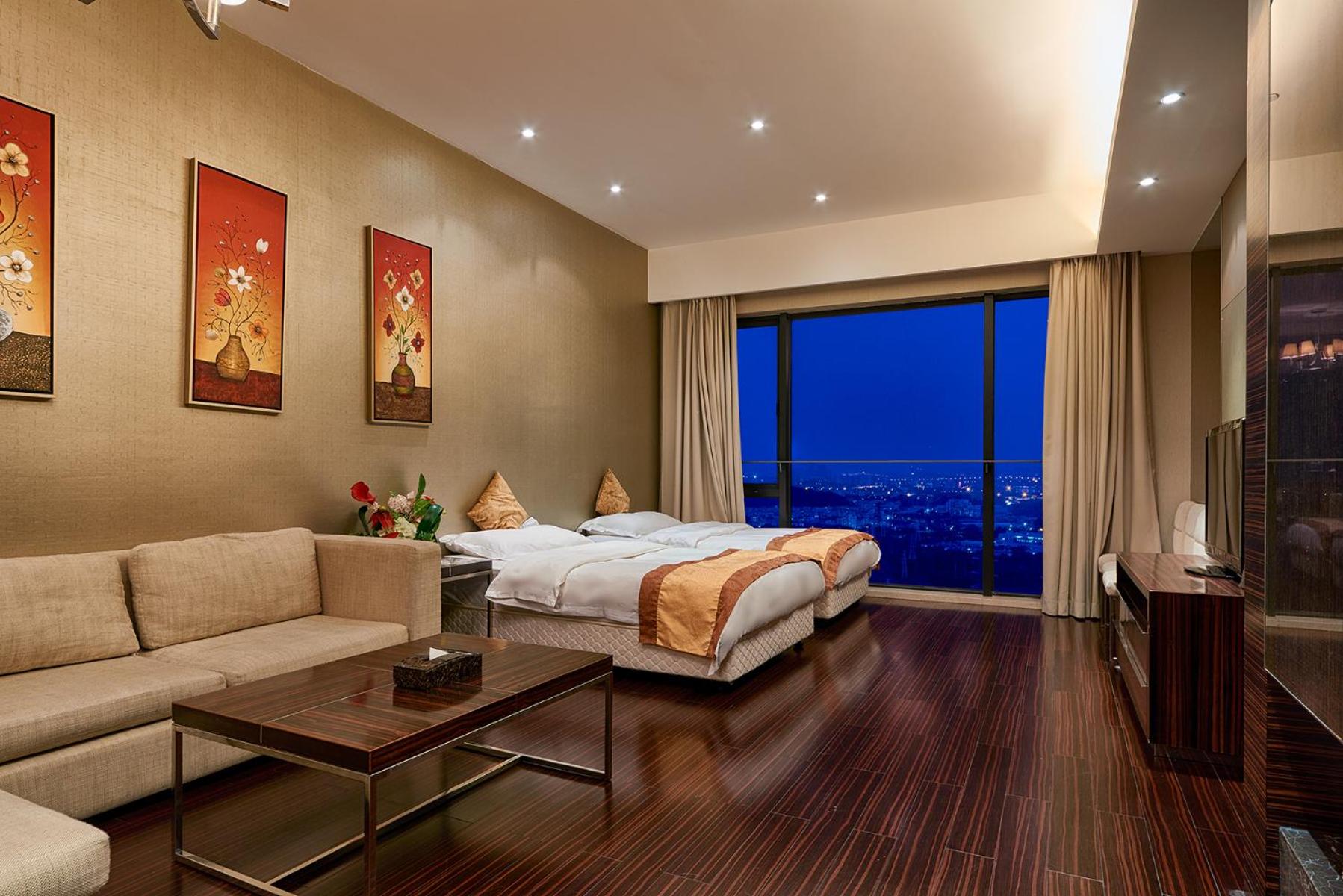 HeeFun Apartment GZ -Poly World Trading Center