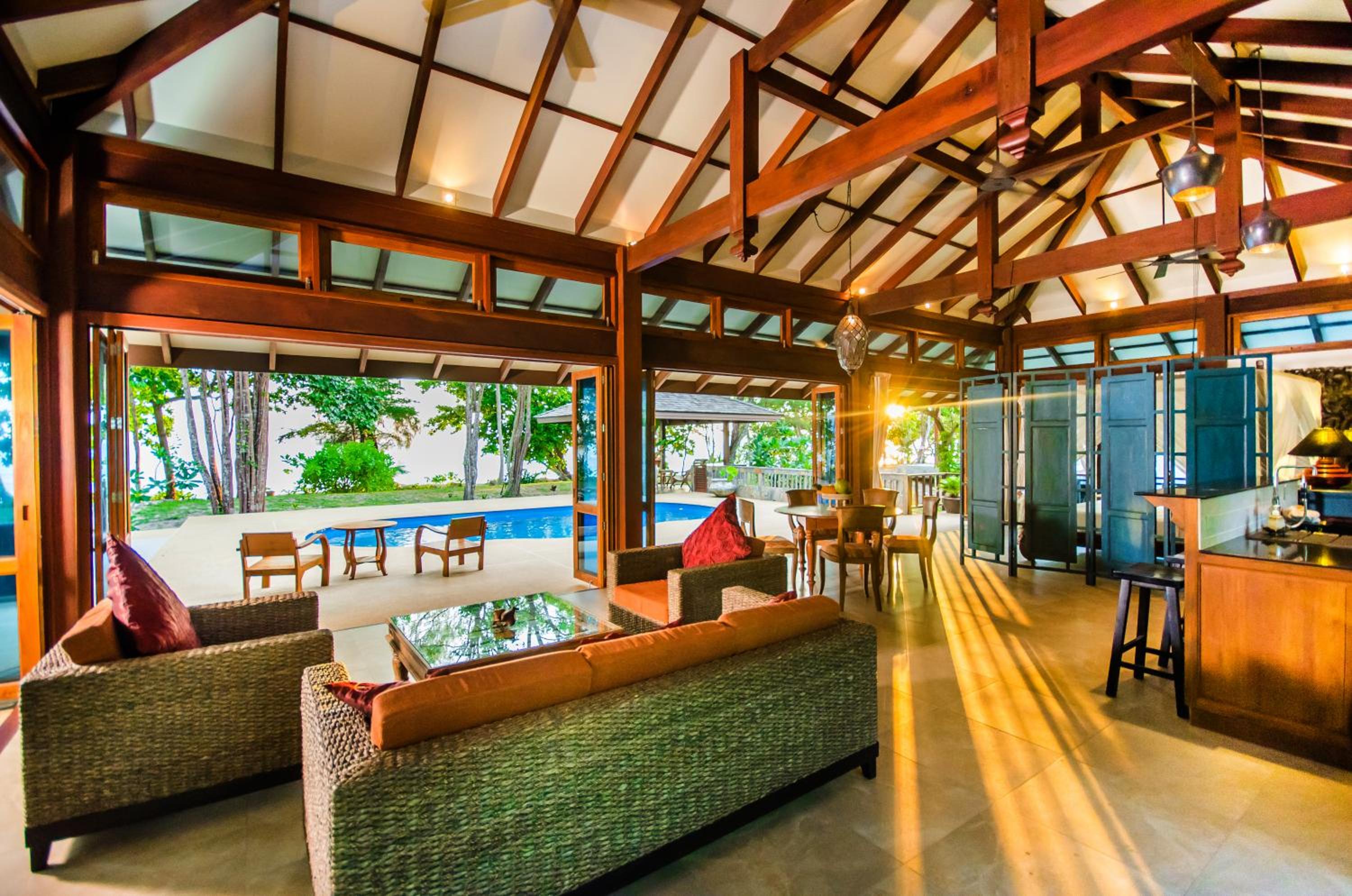 Koh Jum Beach Villas 