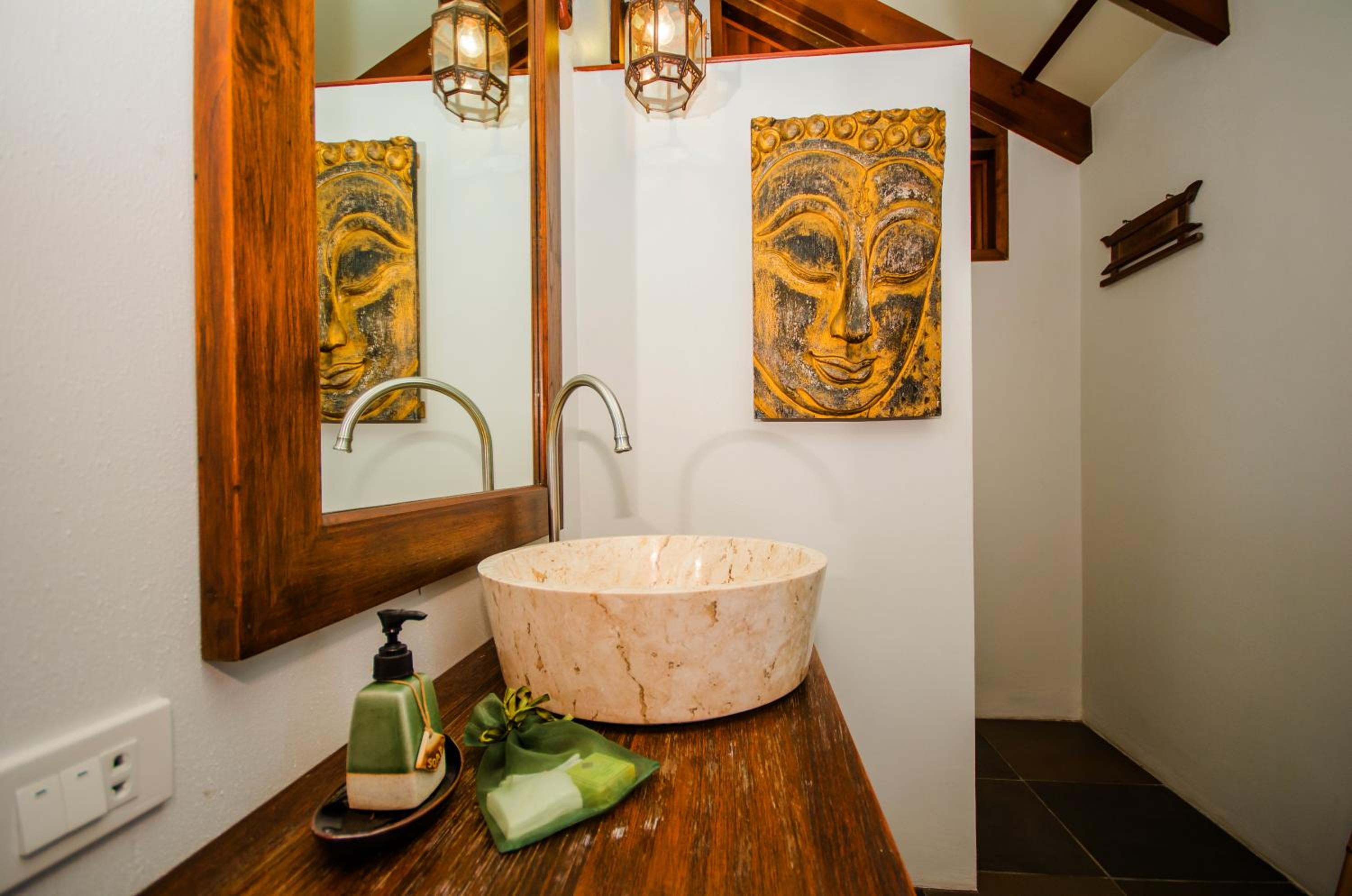 Koh Jum Beach Villas 