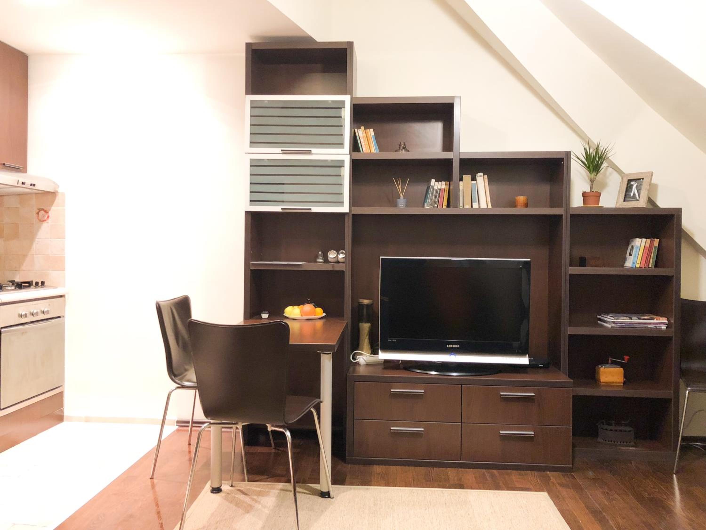 Cozy Flat in Villa Near Old Town view 3