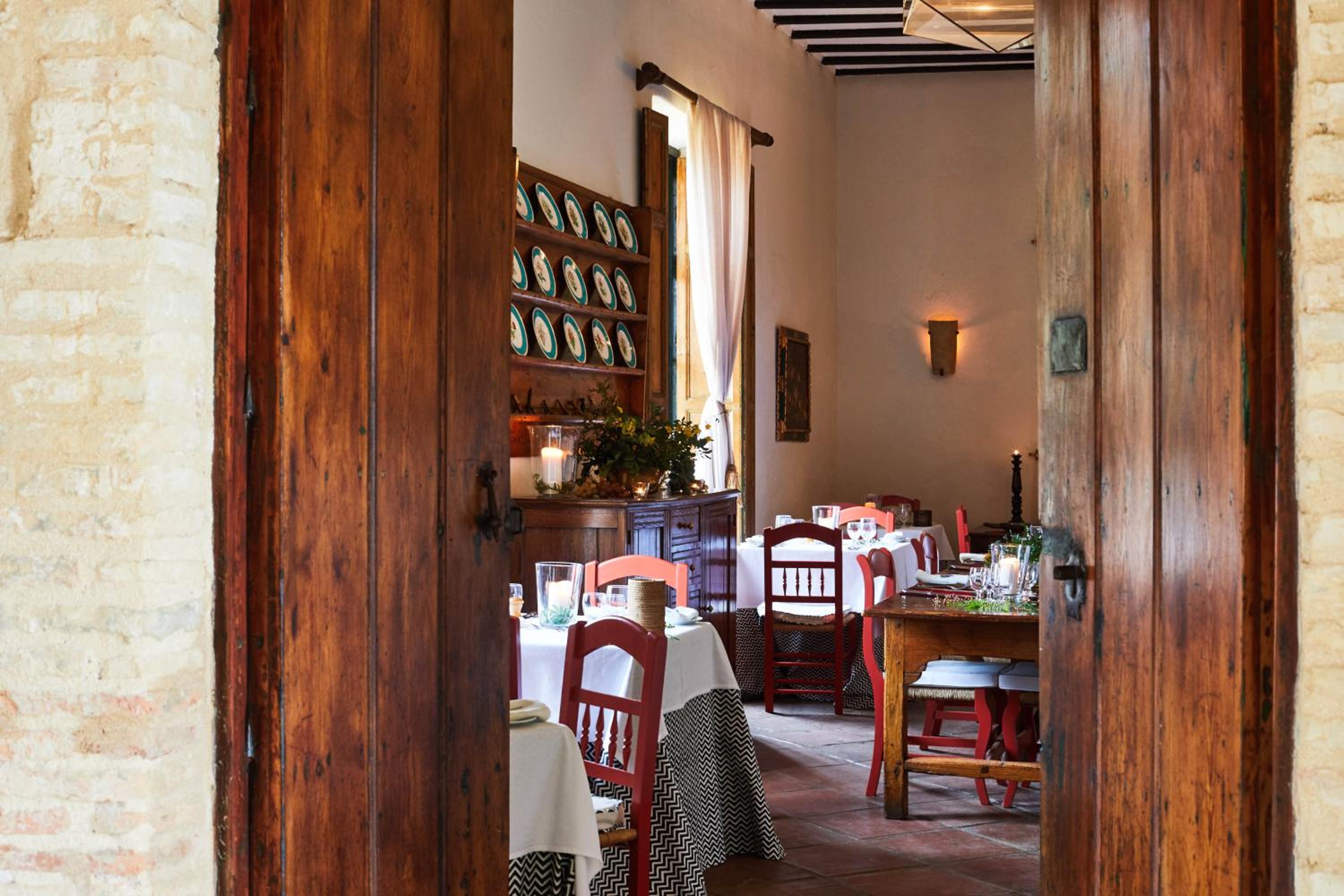 restaurant