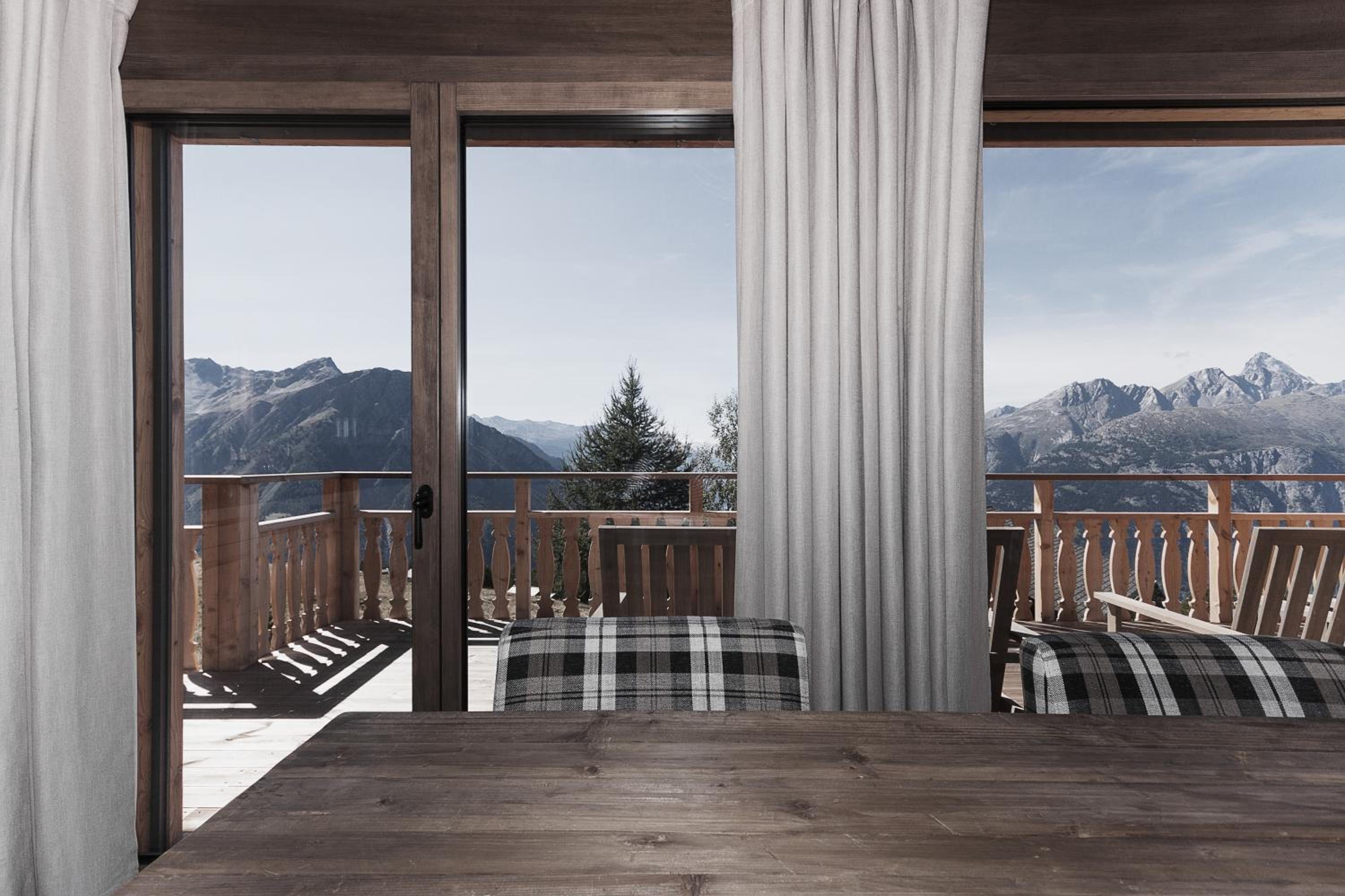 Chalet Kristall view 3
