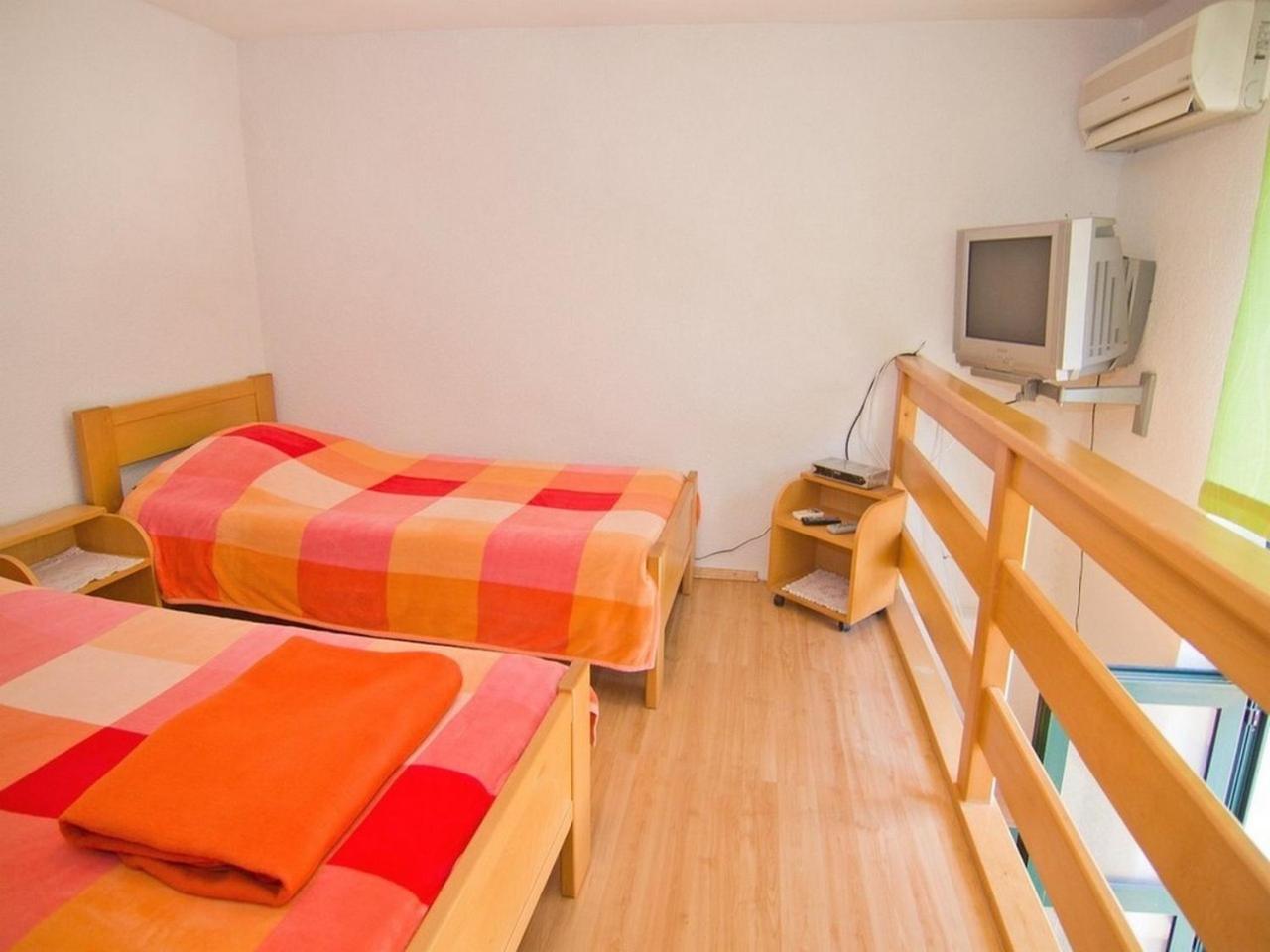 Apartments Sanda