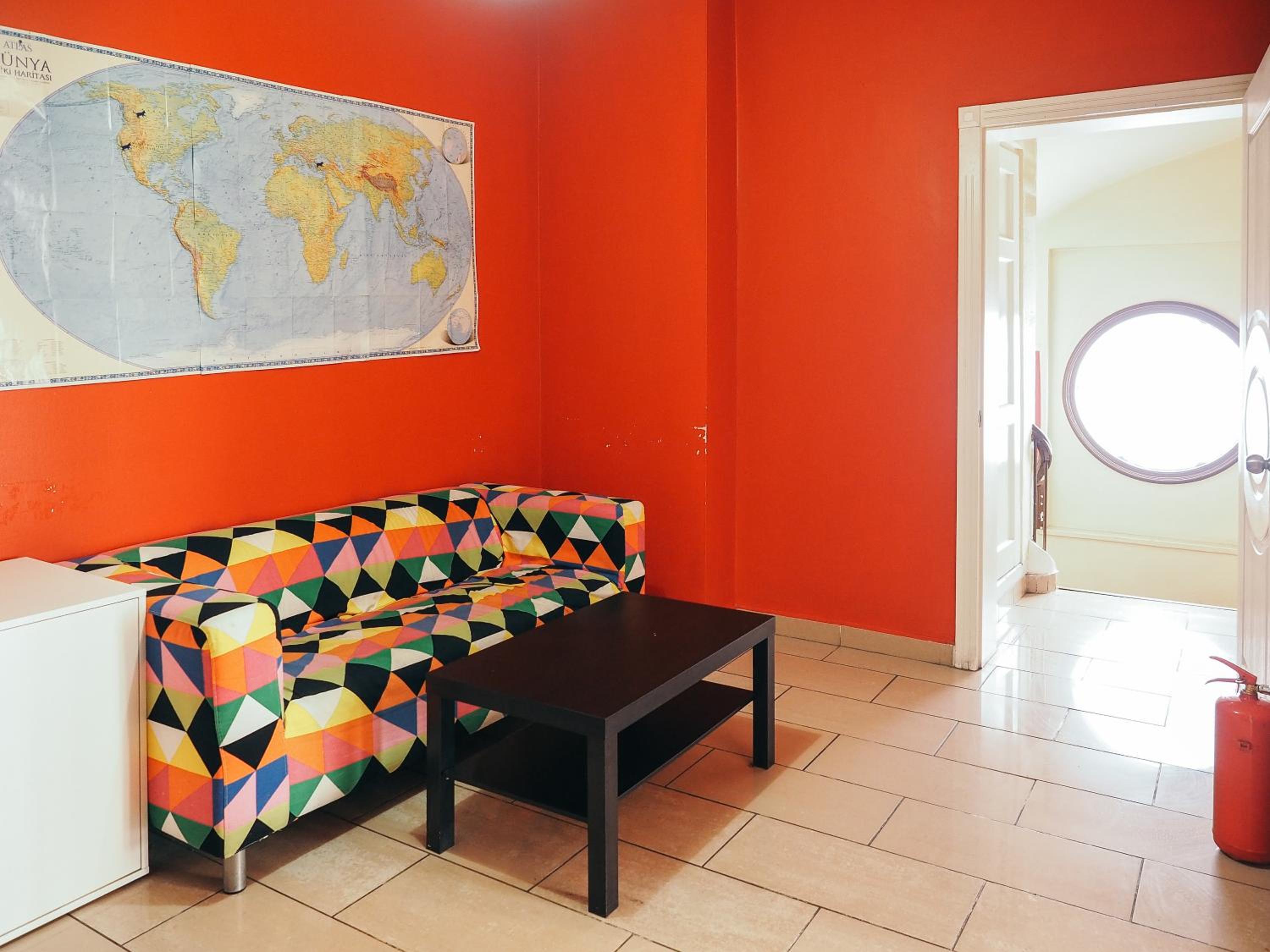 Deeps Hostel Ankara - Image 16