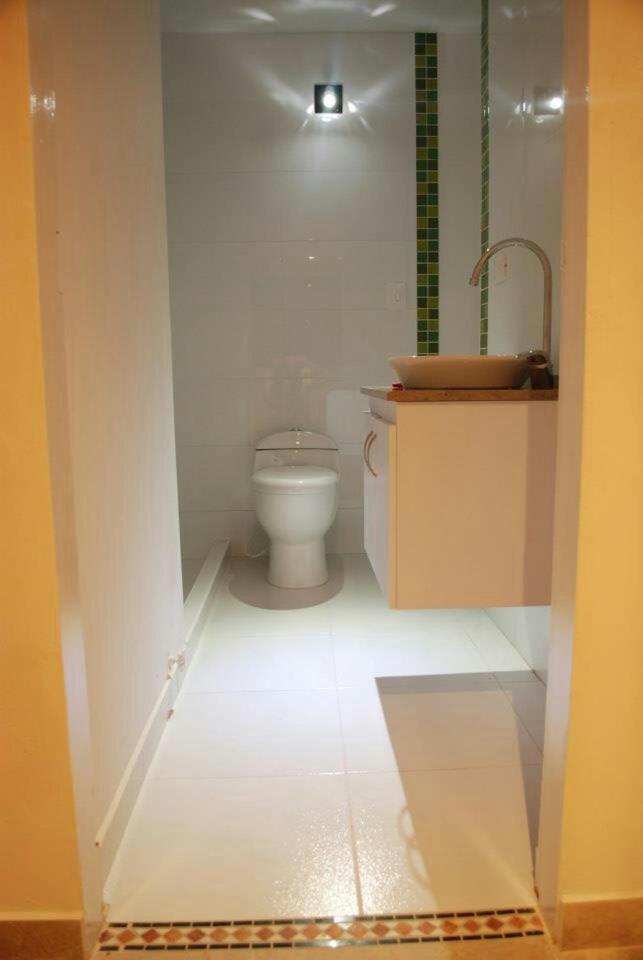 Apartamento con playa privada y piscina