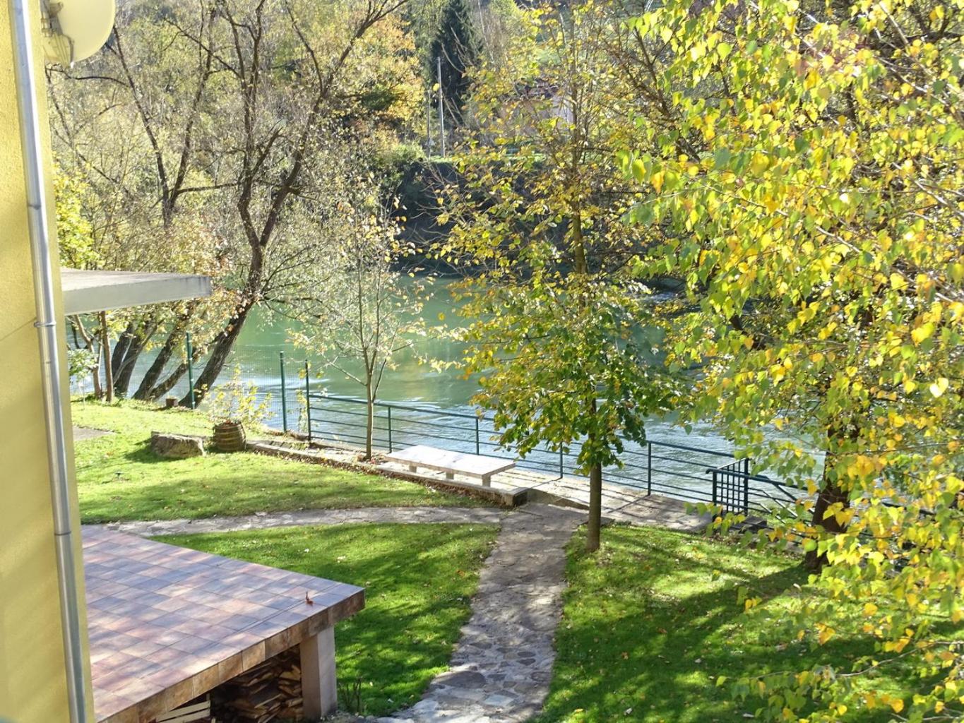 Holiday Homer Vila na Obali Vrbasa
