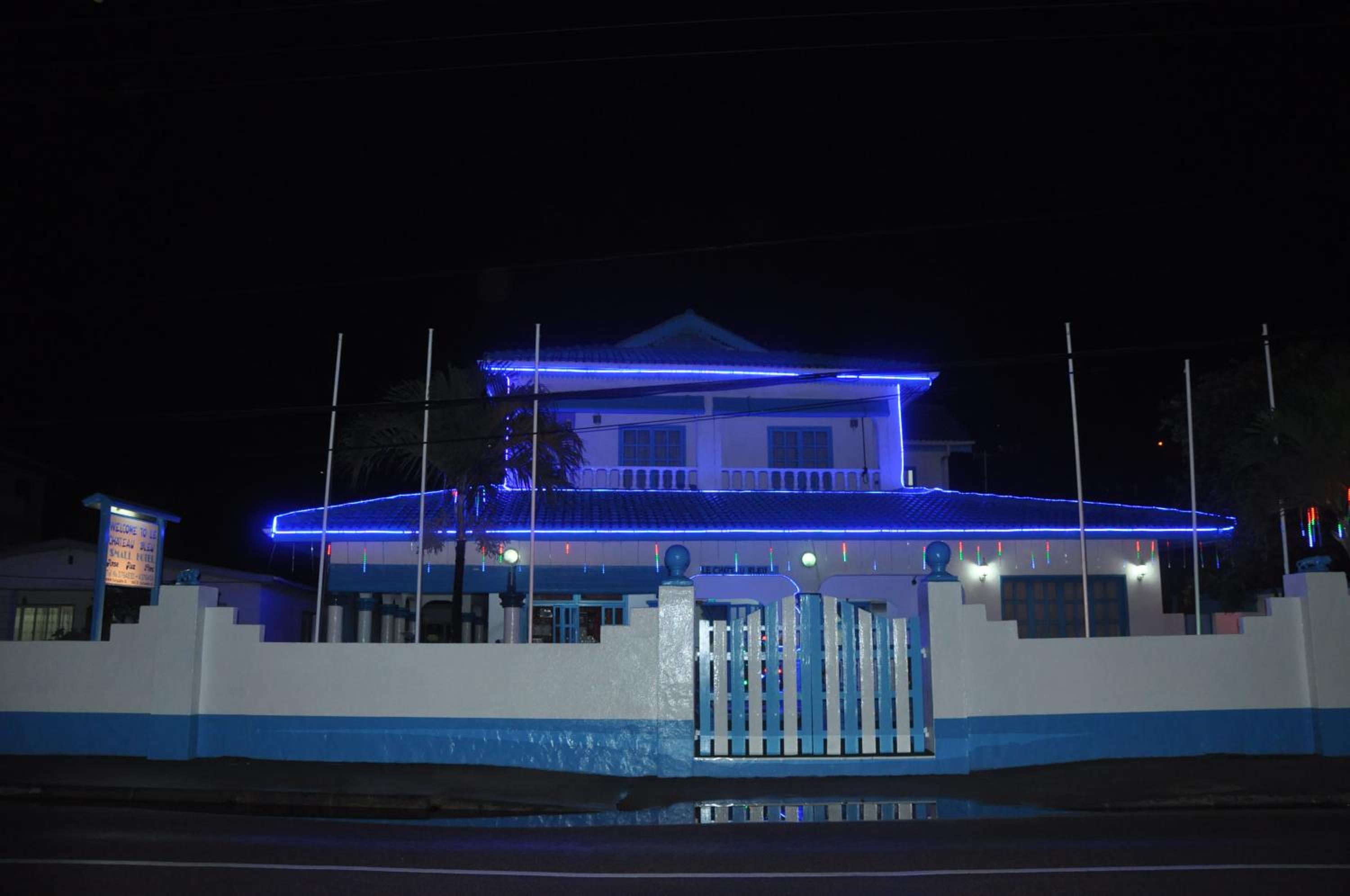 Le Chateau Bleu