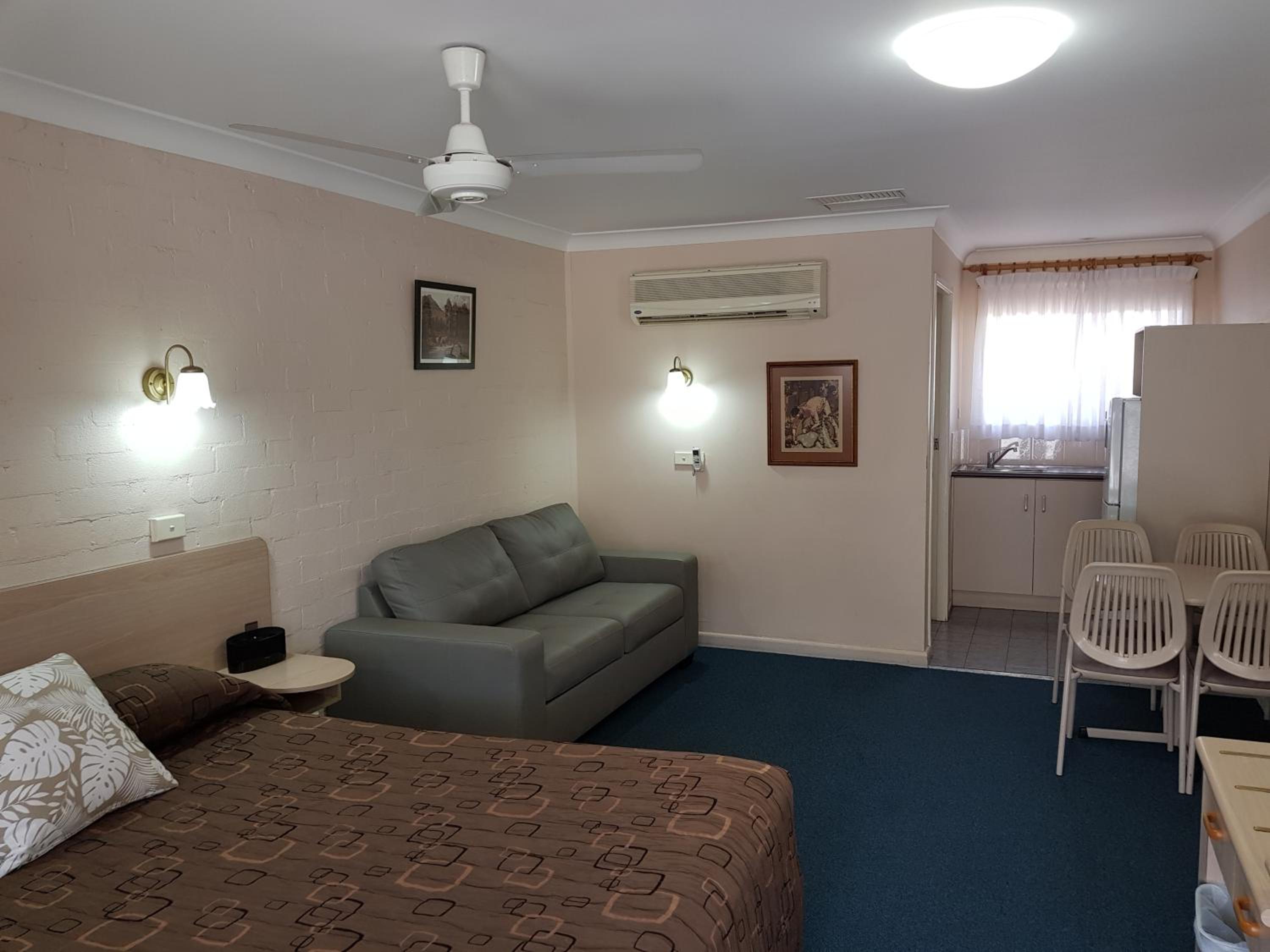 Abraham Lincoln Motel