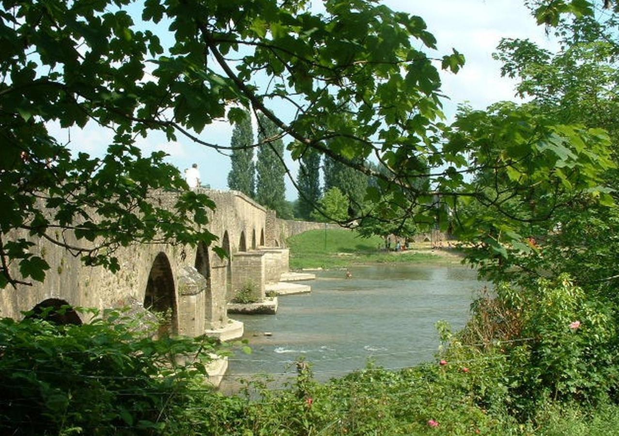 Chambres d'hôtes Le Pont Romain view 4