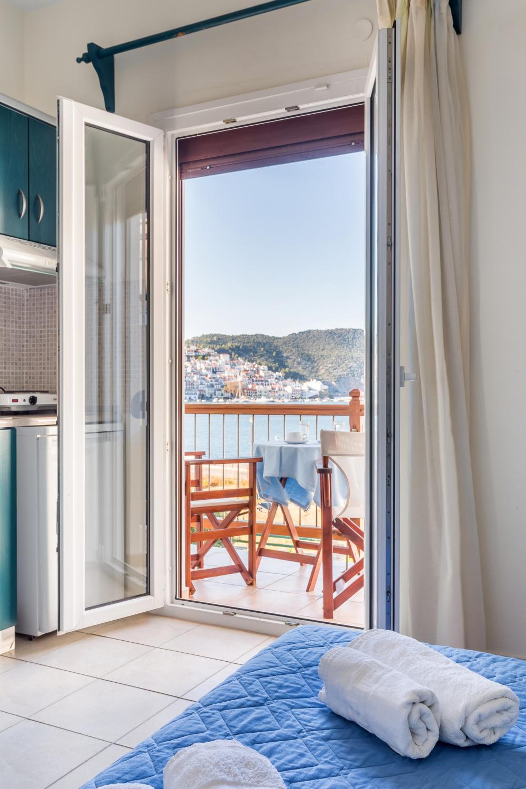 ANTONIOS Skopelos studios apartments