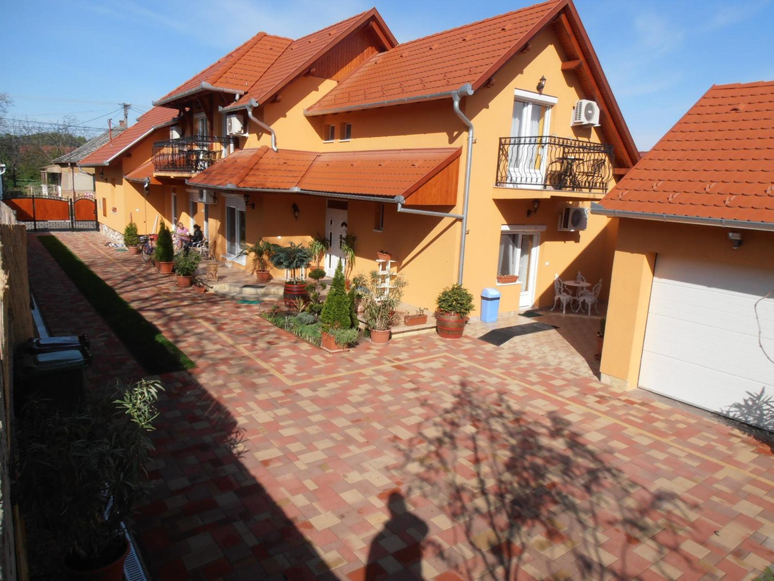 Gál Apartmanház view 2