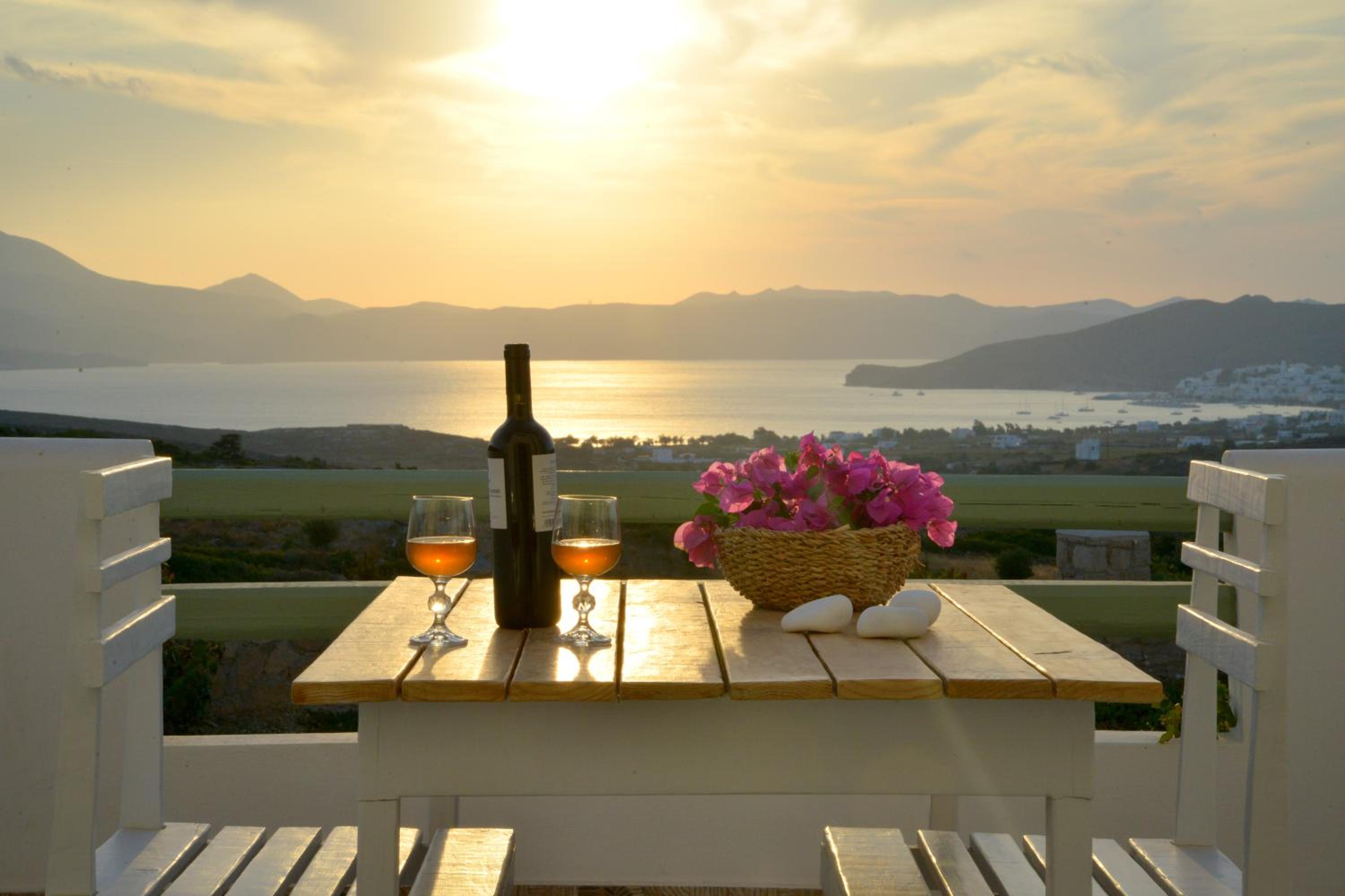Hawk Stone en Adamas — balance & terrace