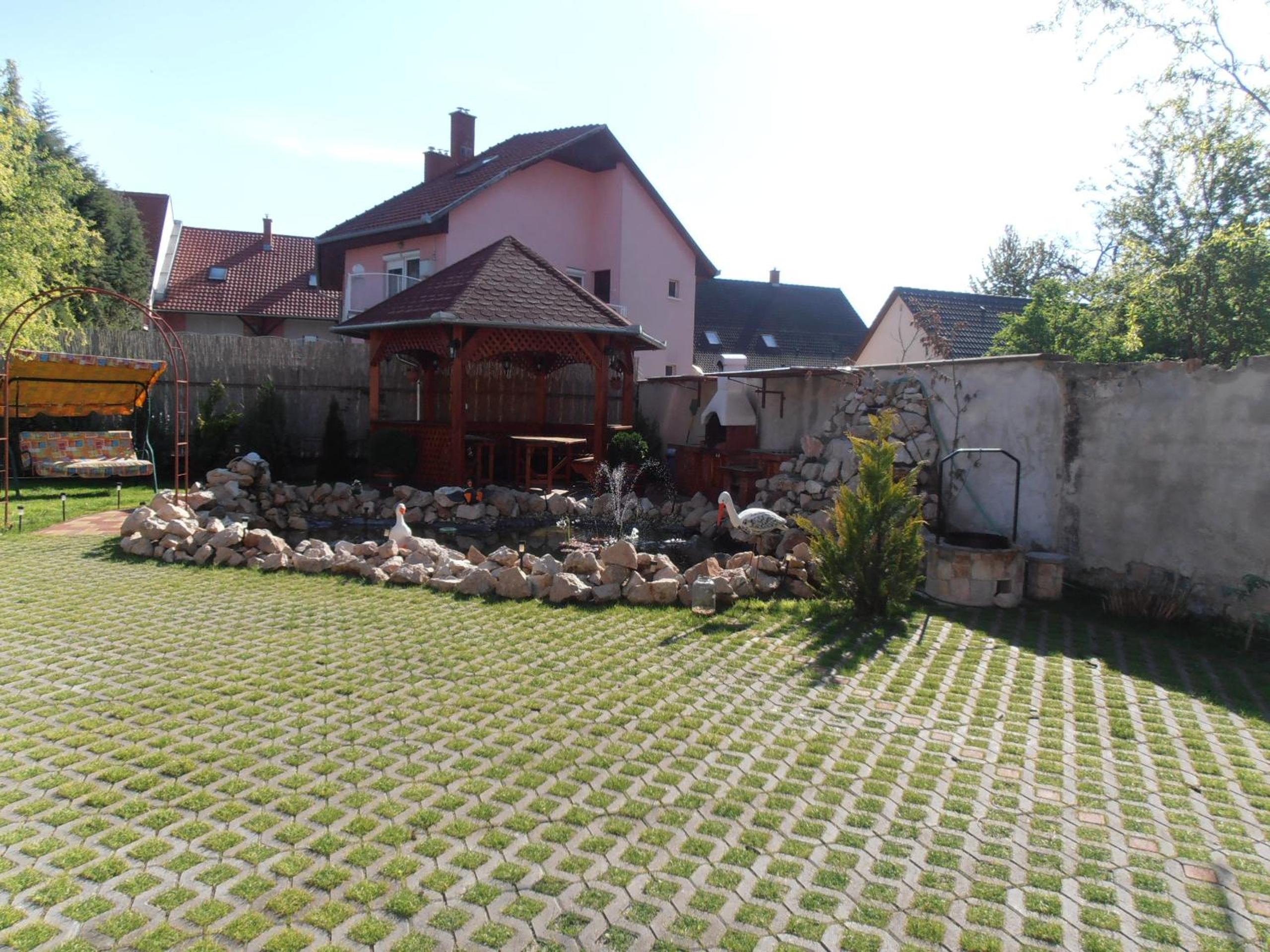 Photo 43