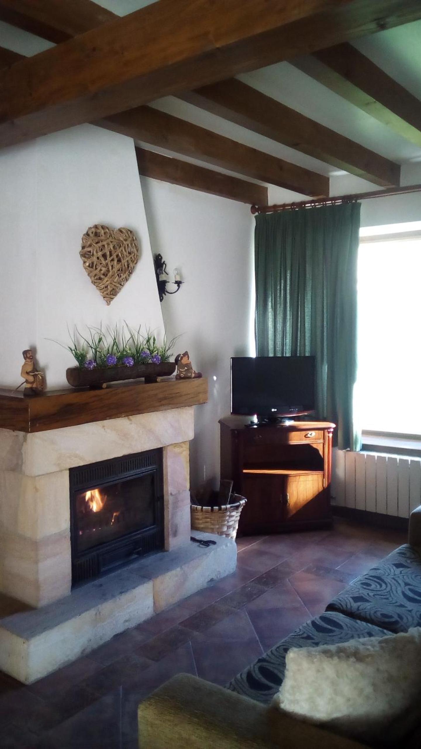 Casas Rurales y Apartamentos La Hornera