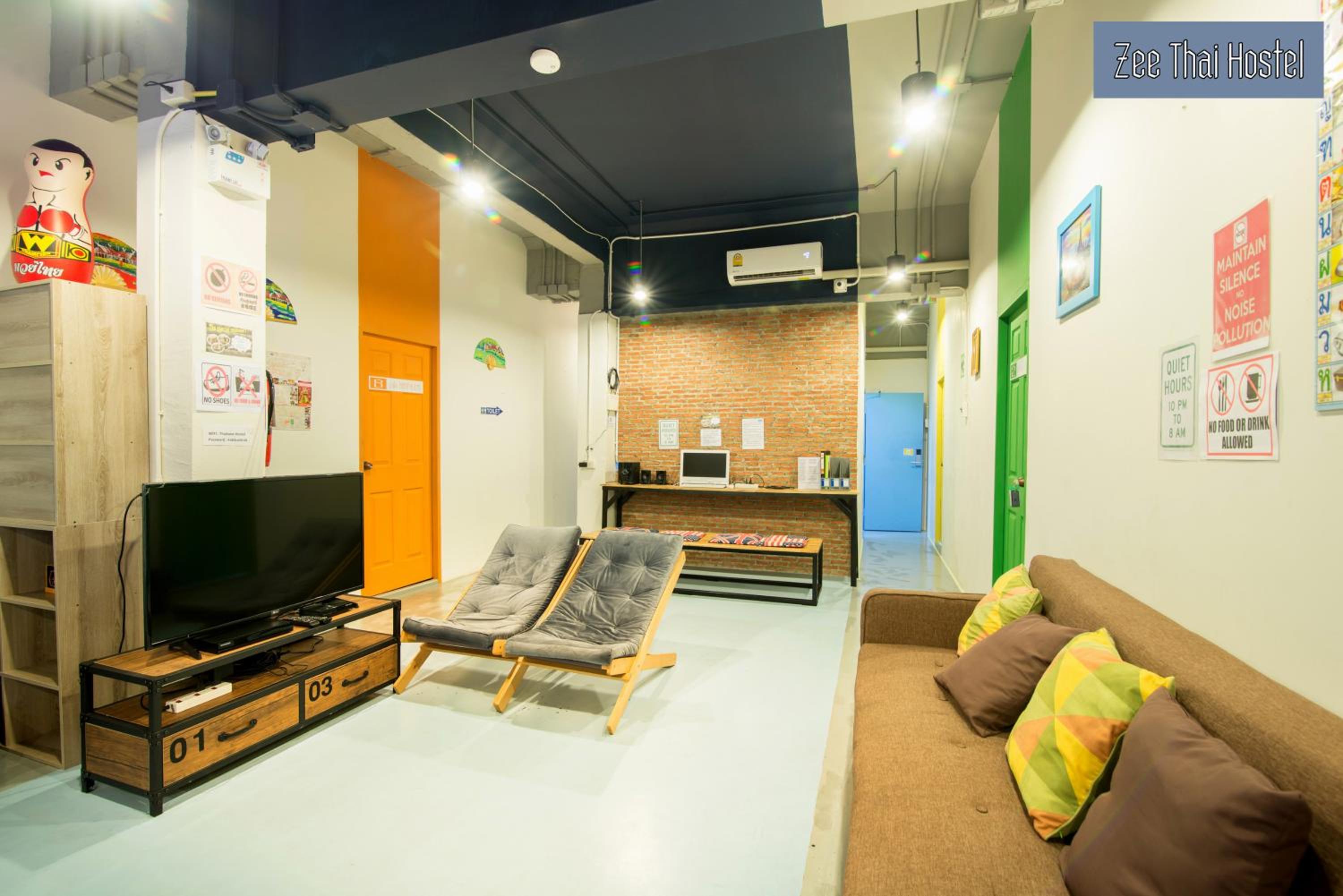 Zee Thai Hostel
