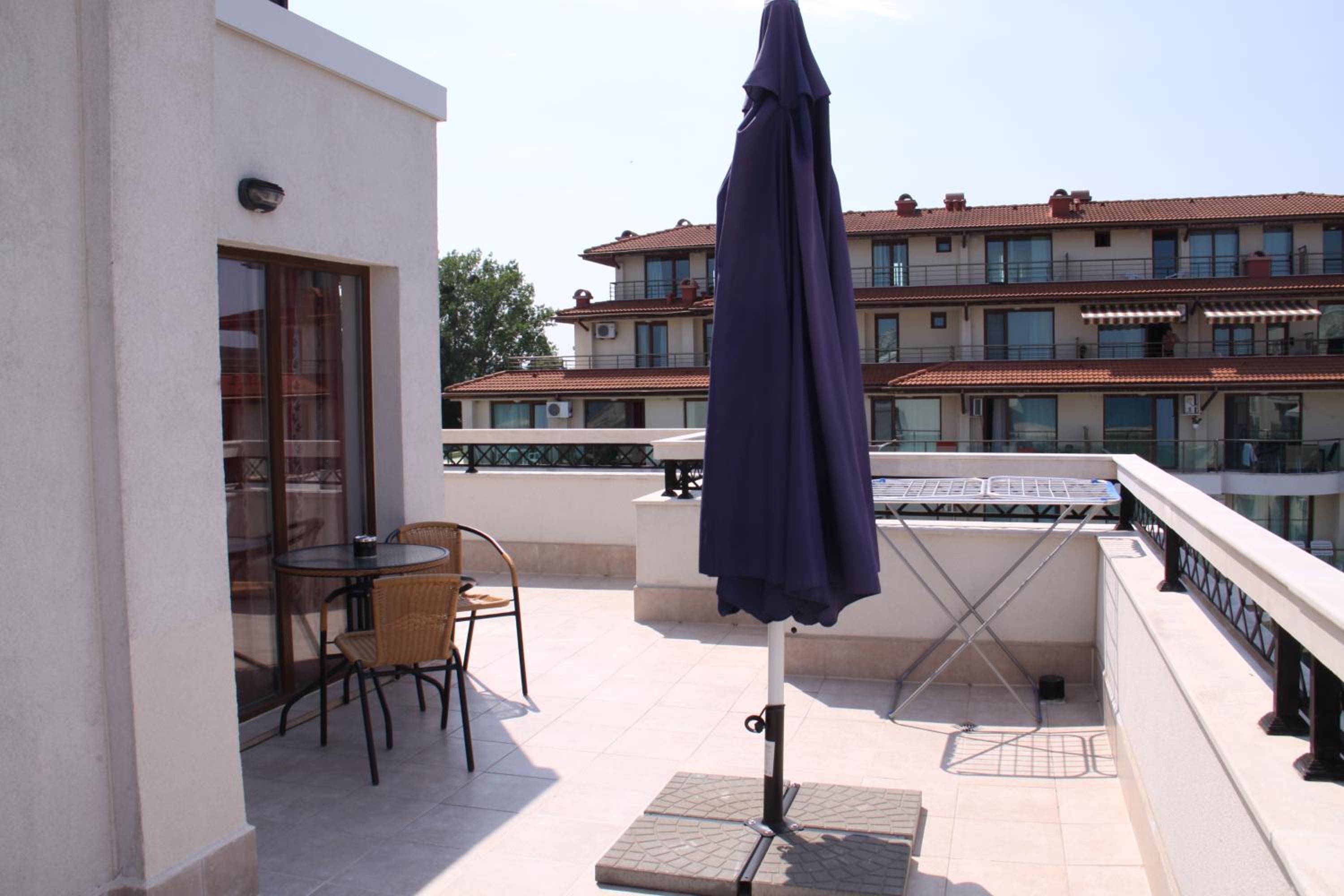 Golden Dunes Primorsko Apartments