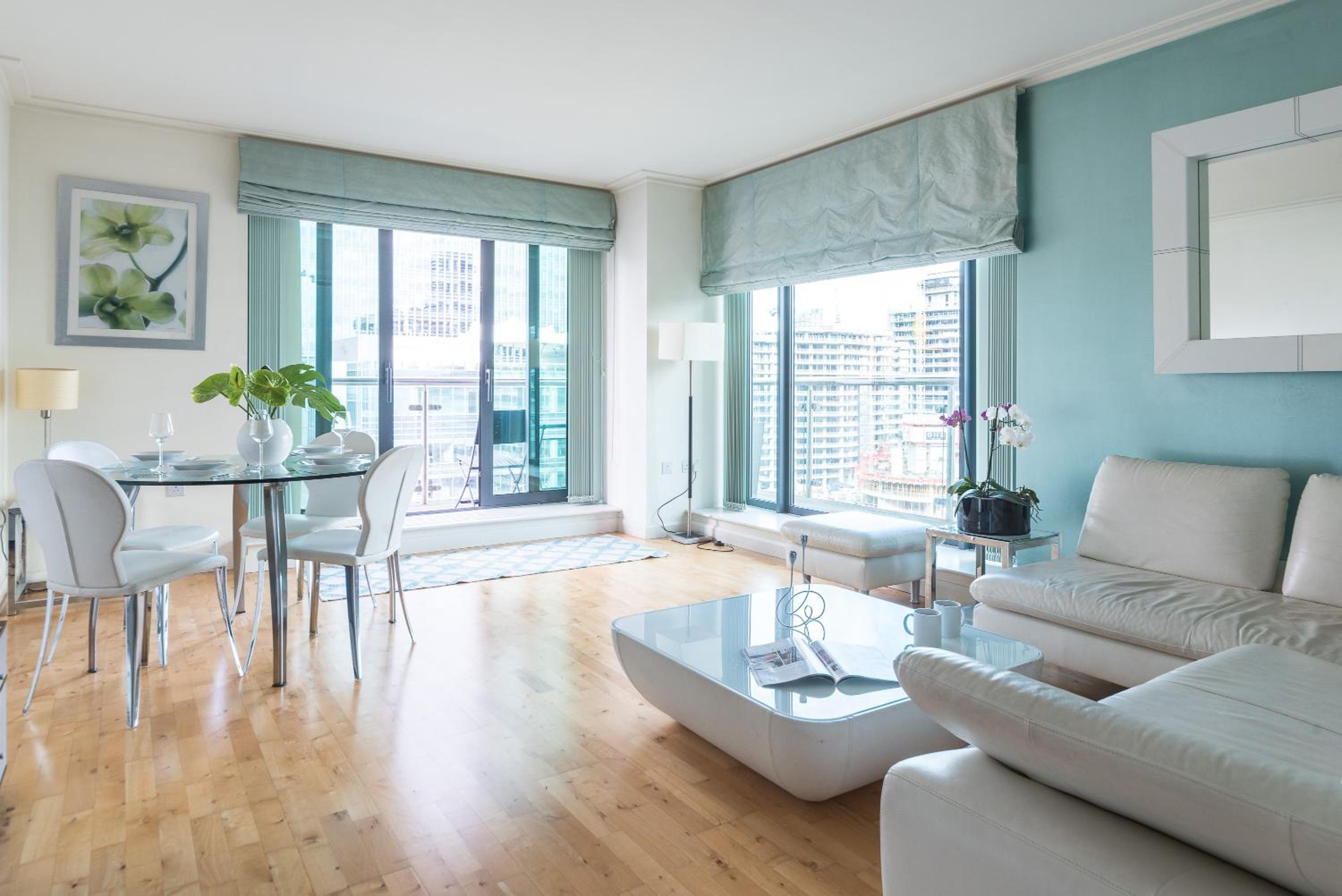 City Waterfront Apartments