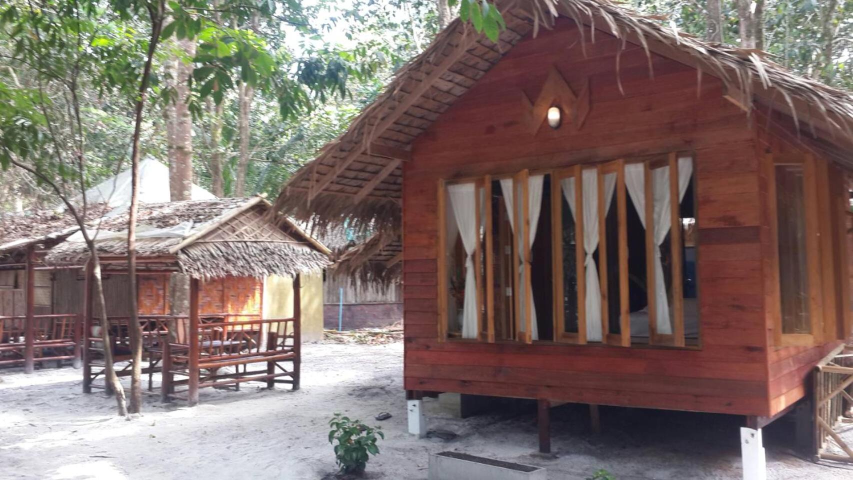 Lazy Hut