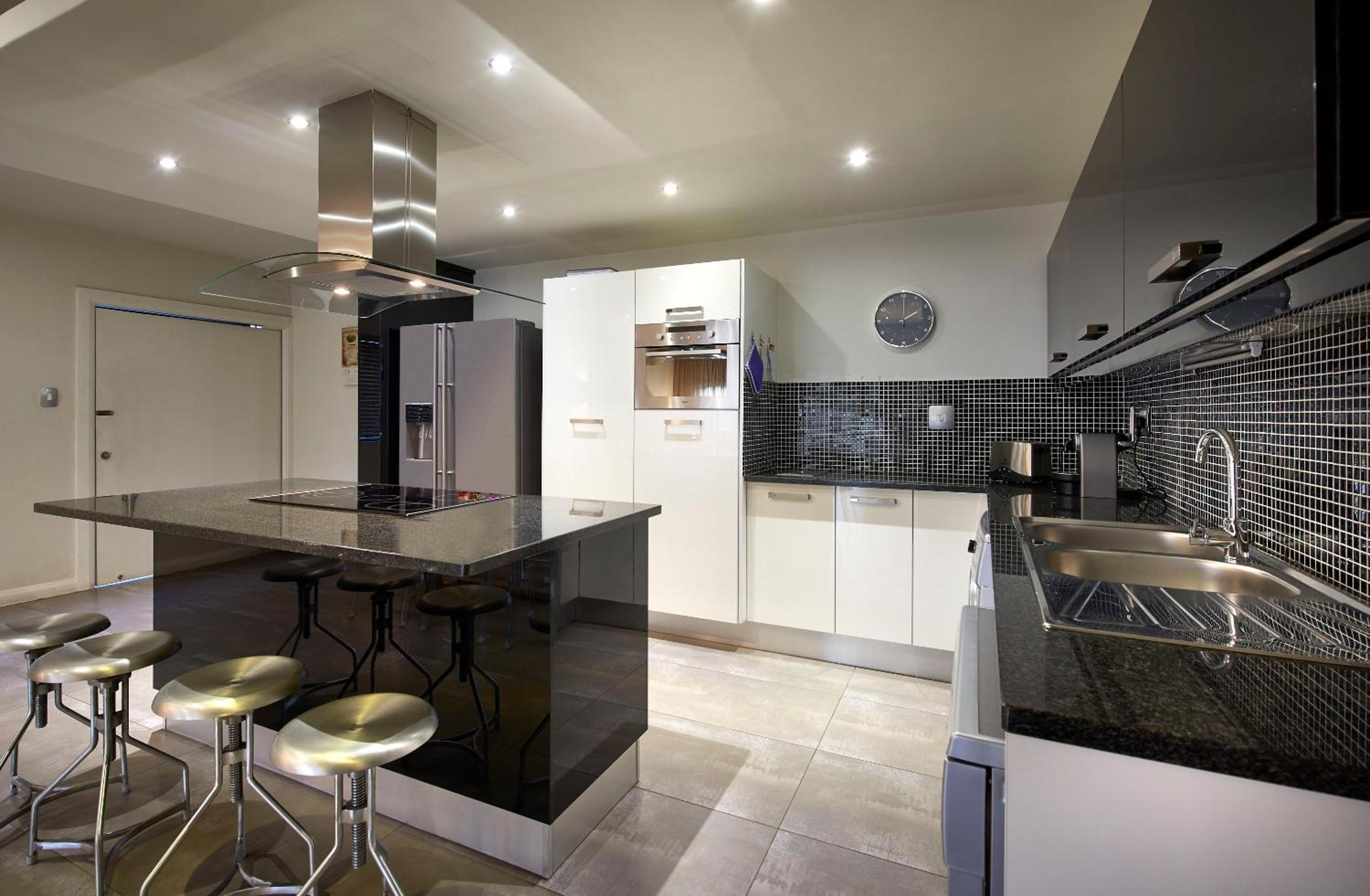 Dynasty Forest Sandown Serviced Apartments & Self Catering Hotel