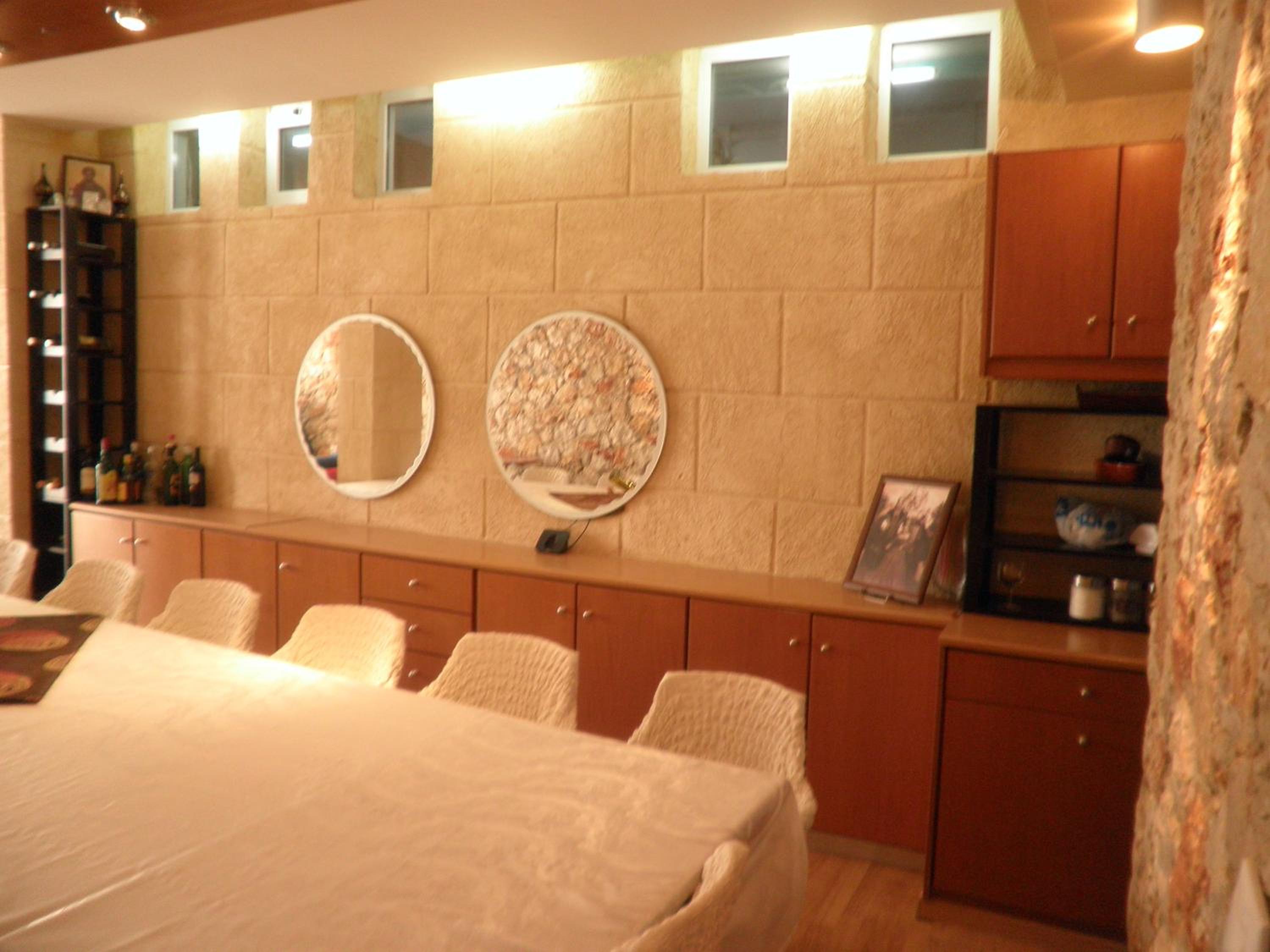 Kostas Studios