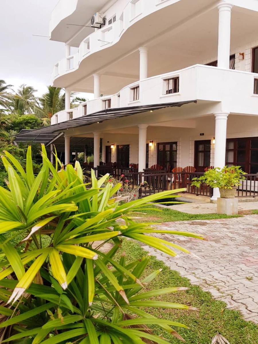 Hotel Crystal Oceanic - Image 1