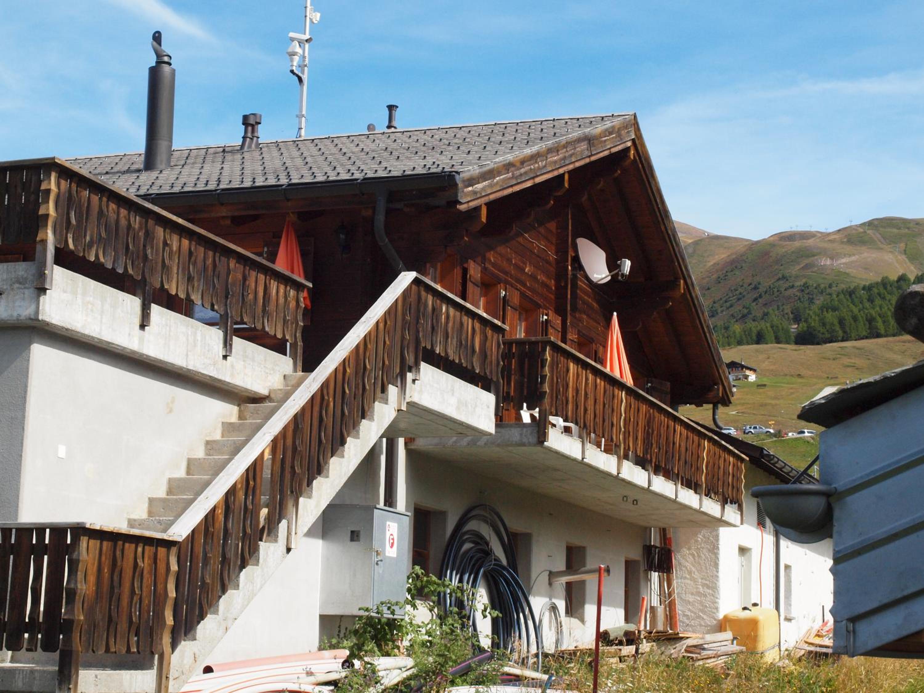 Chalet Skilift view 3