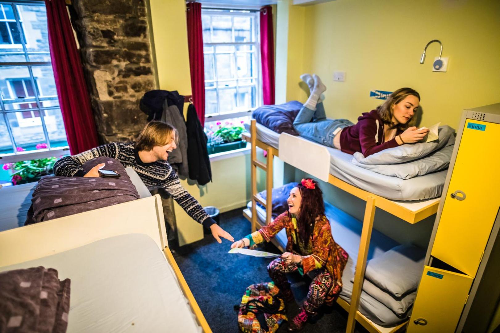 High Street Hostel - Over 18s Only, Backpackers Atmosphere