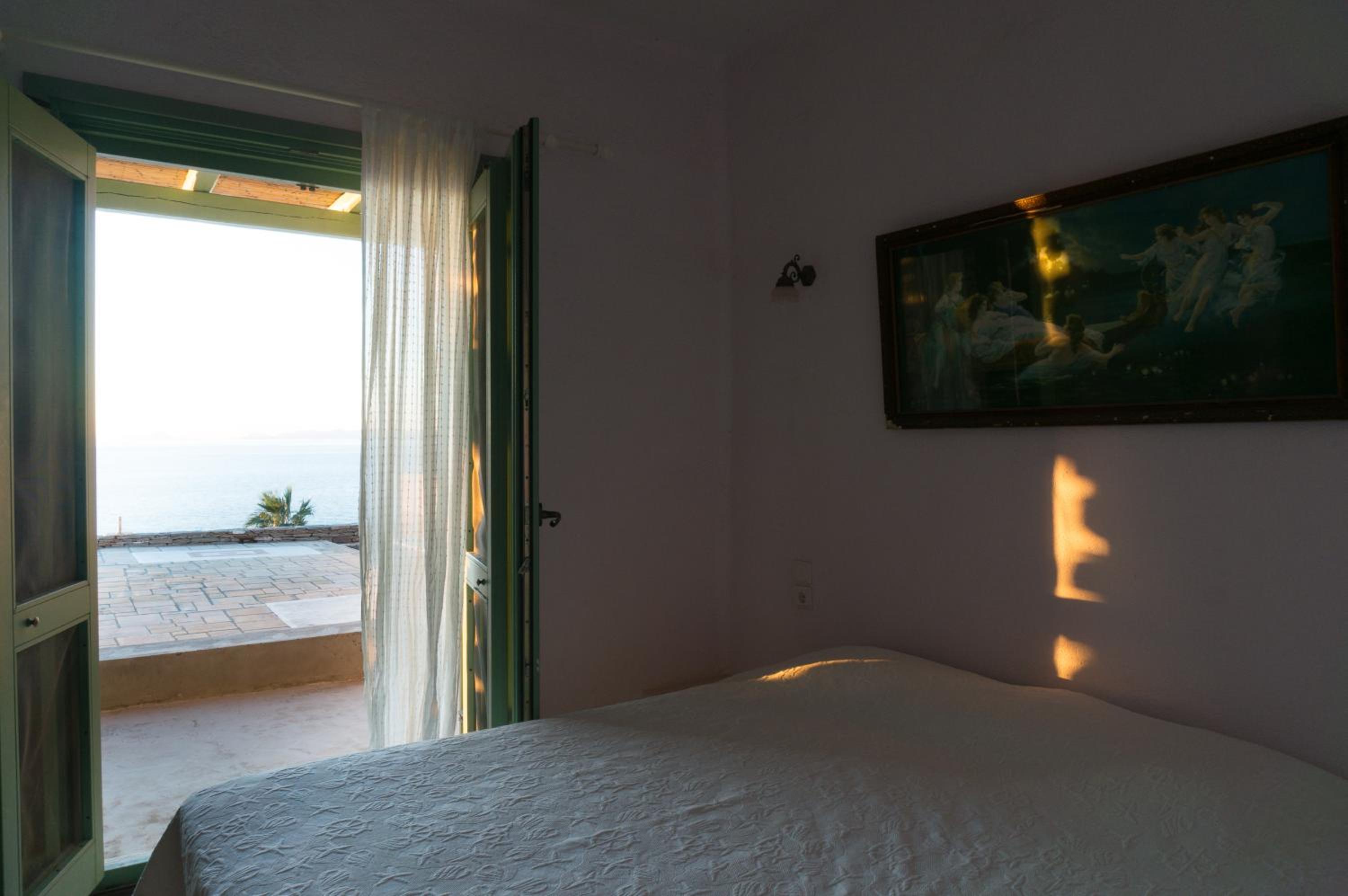 Villa Juno in Kea view 2