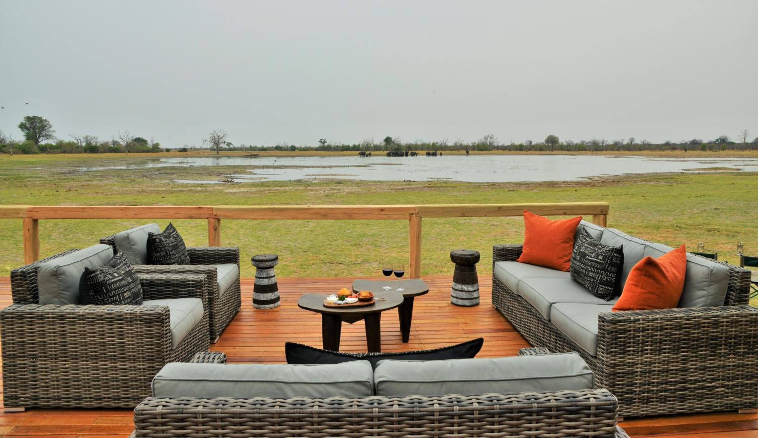 Nogatsaa Pans Chobe Lodge