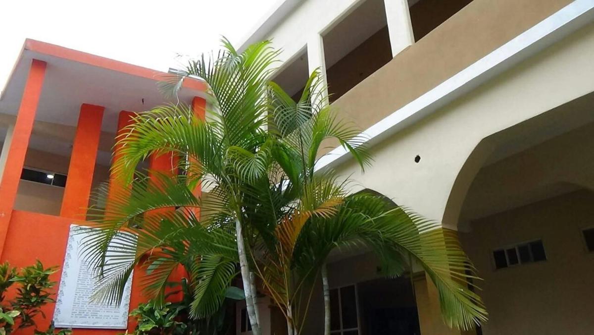 Hotel Vista Verde - Image 1