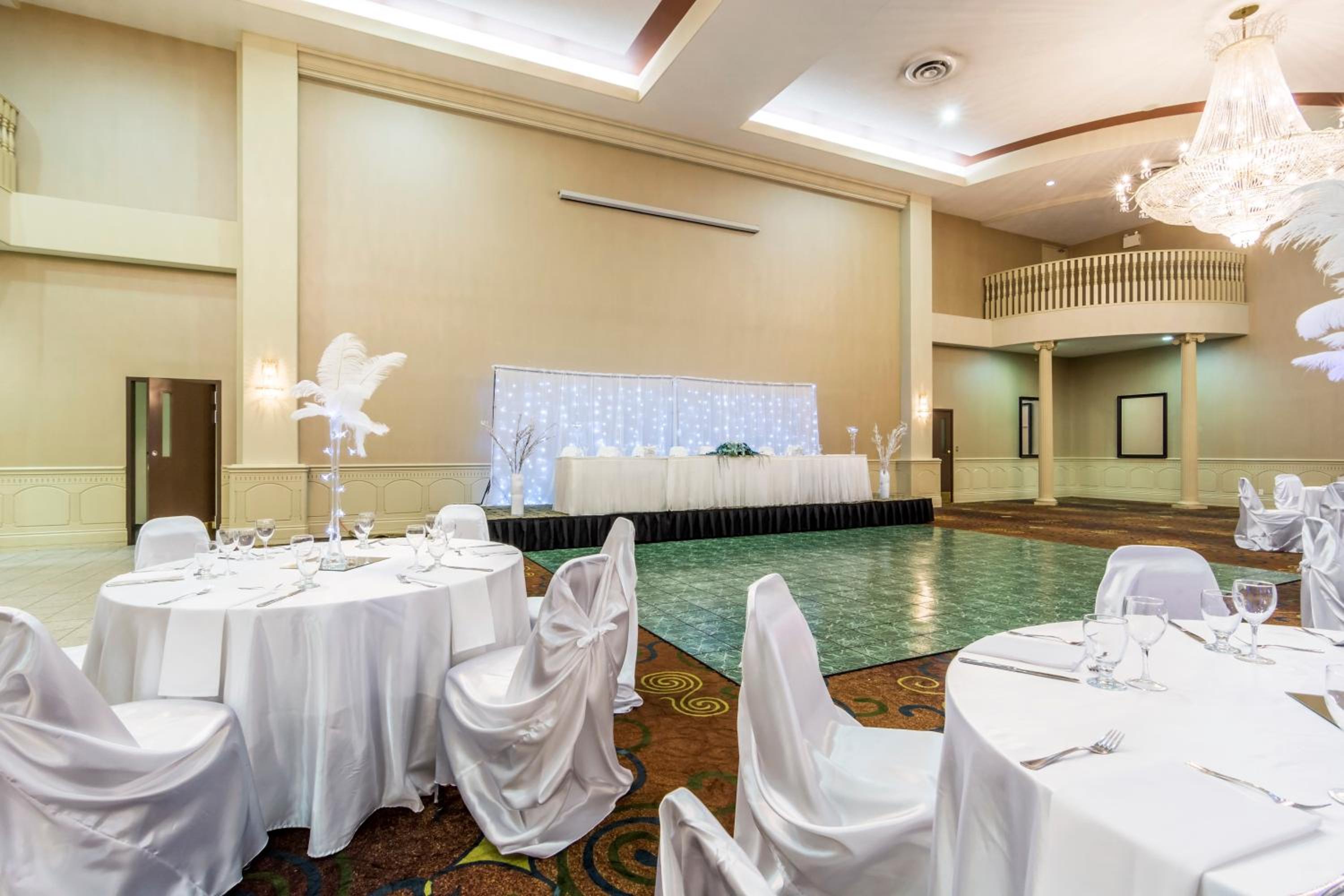 Clarion Hotel & Conference Centre Sherwood Park