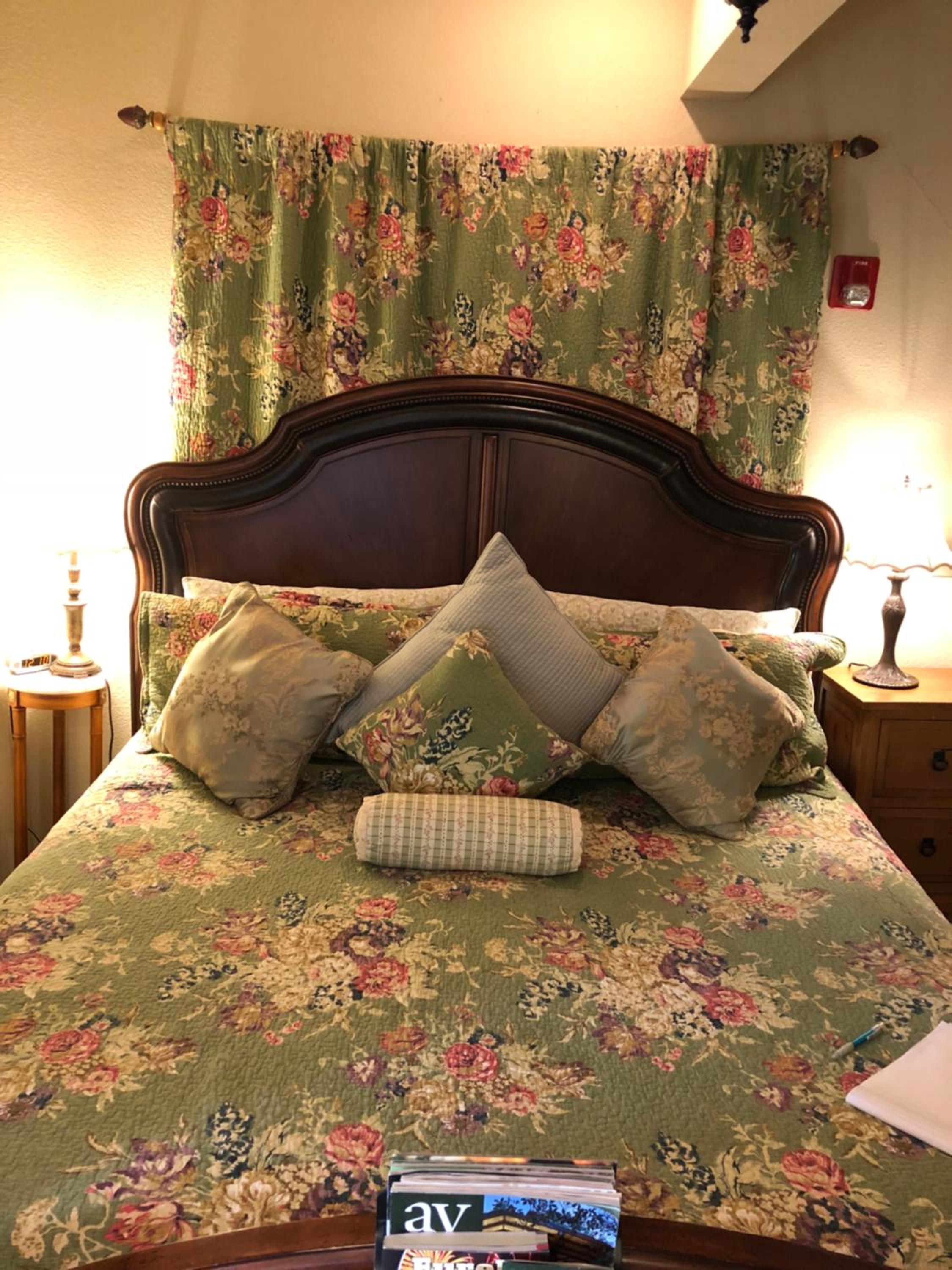 All Seasons Inn