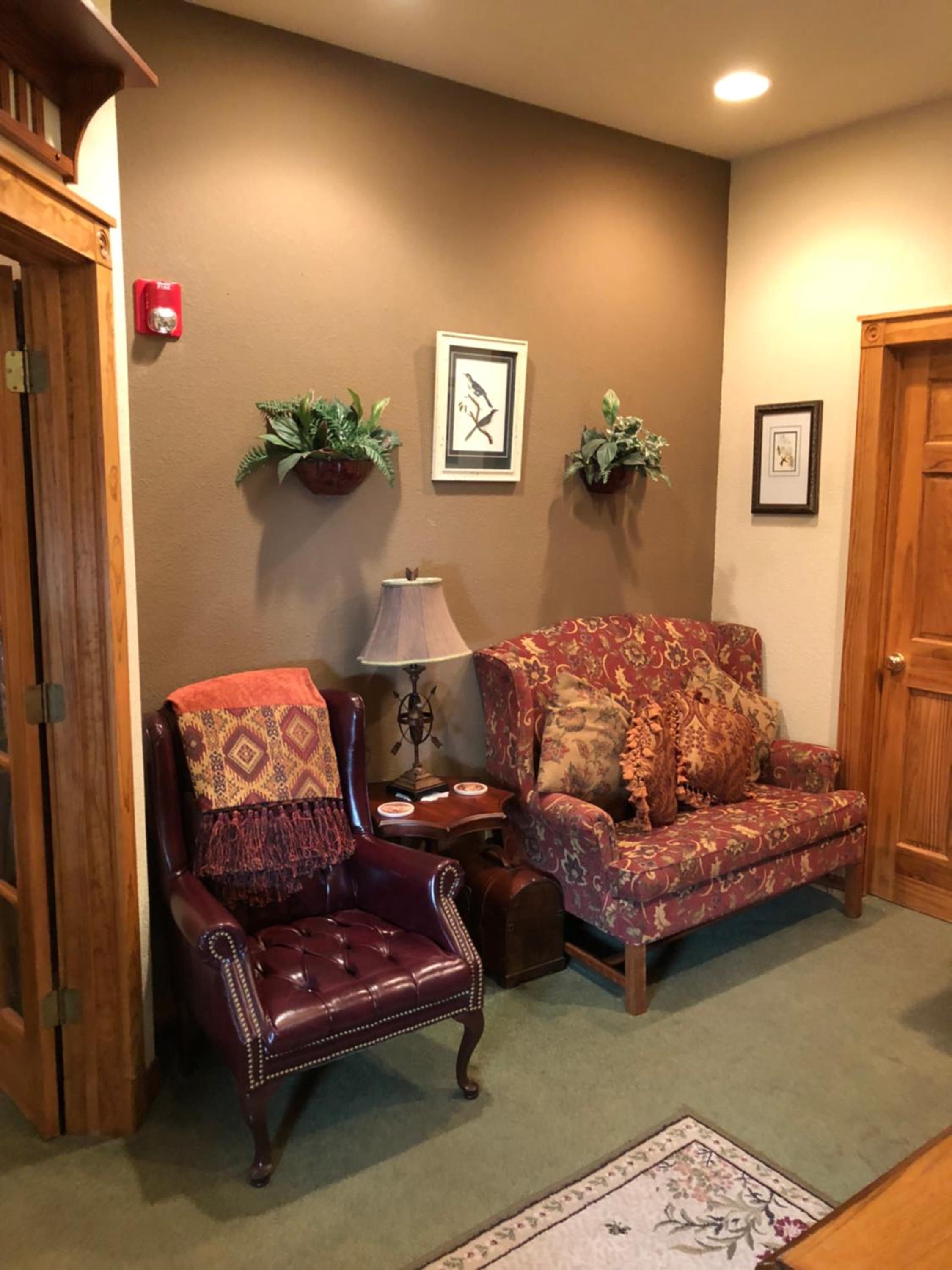 All Seasons Inn