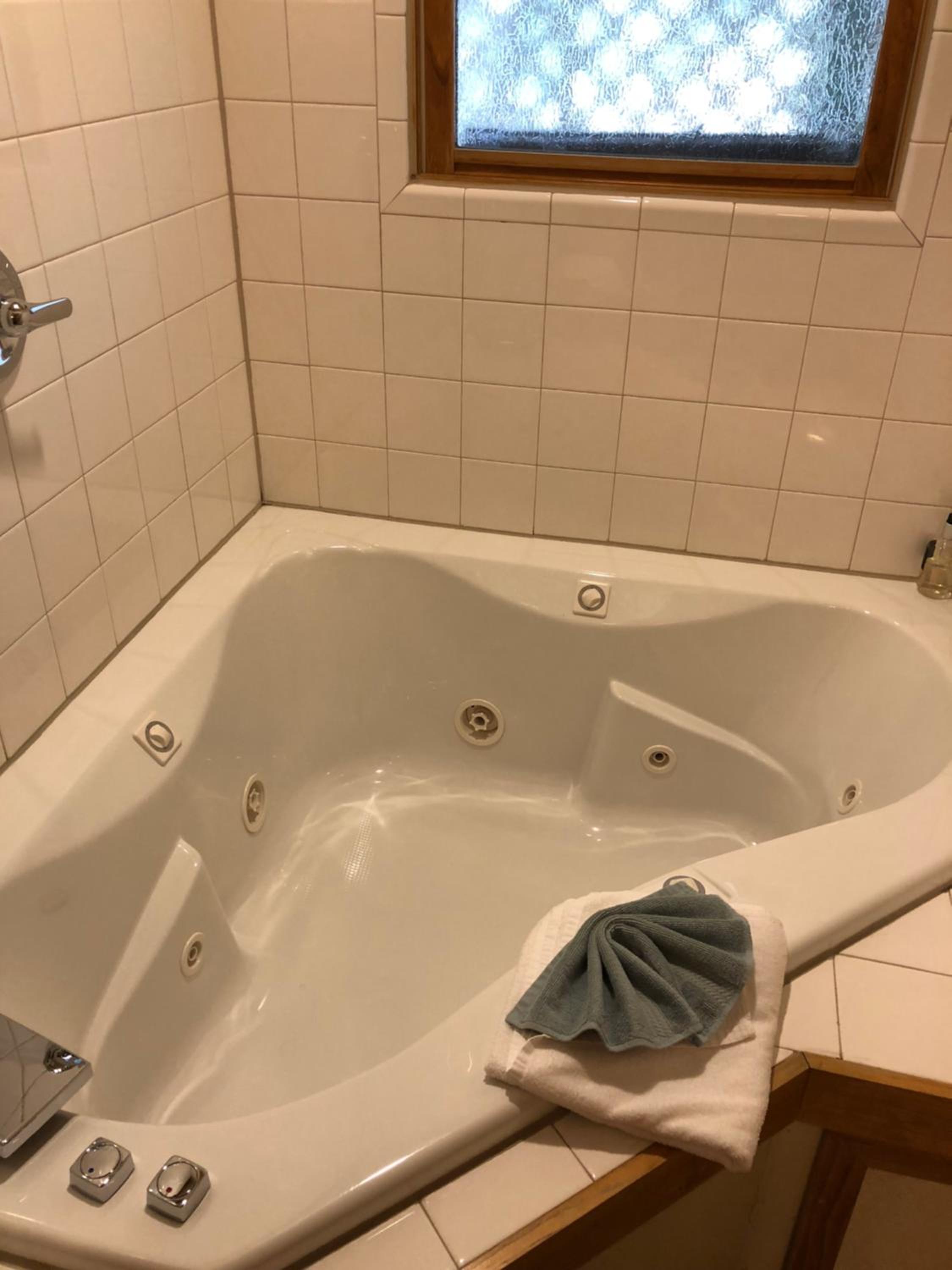 All Seasons Inn
