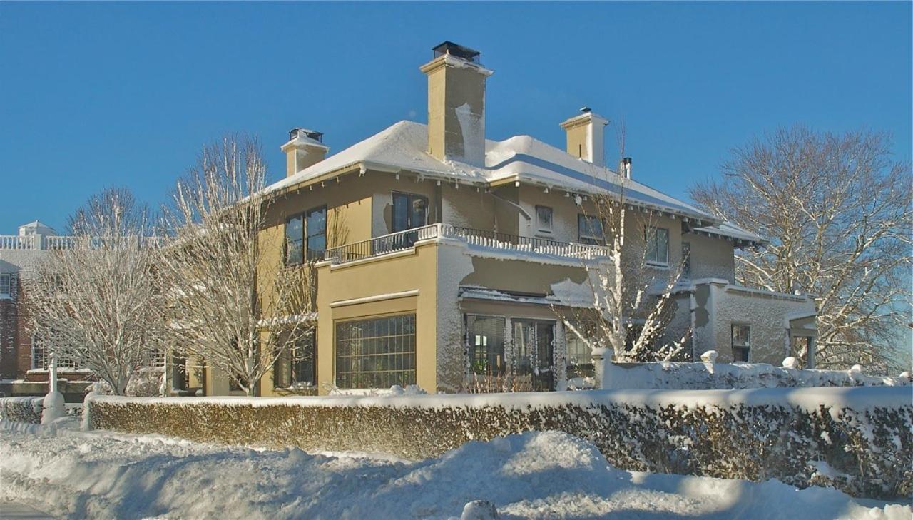 Hilltop Inn