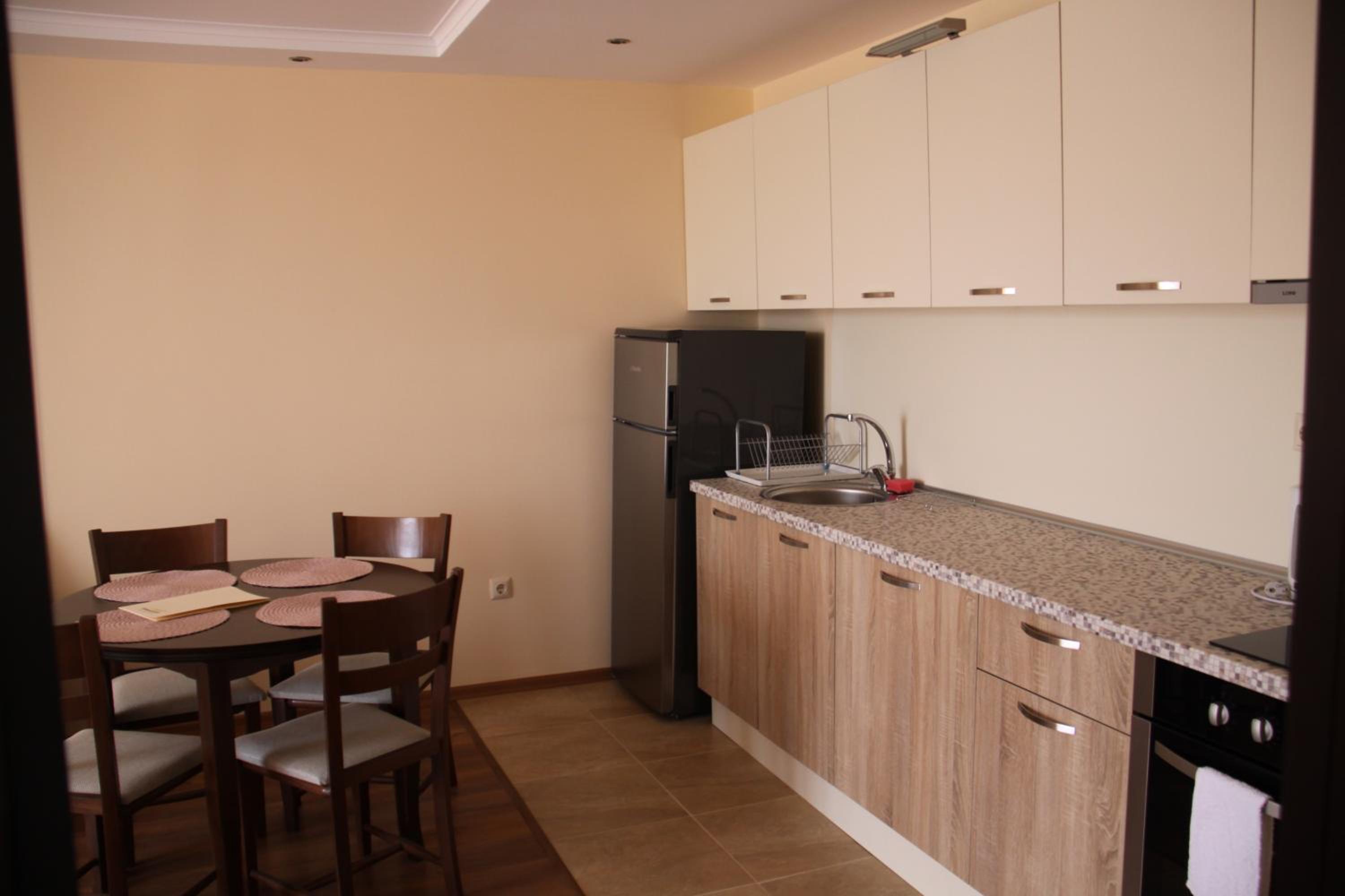 Golden Dunes Primorsko Apartments
