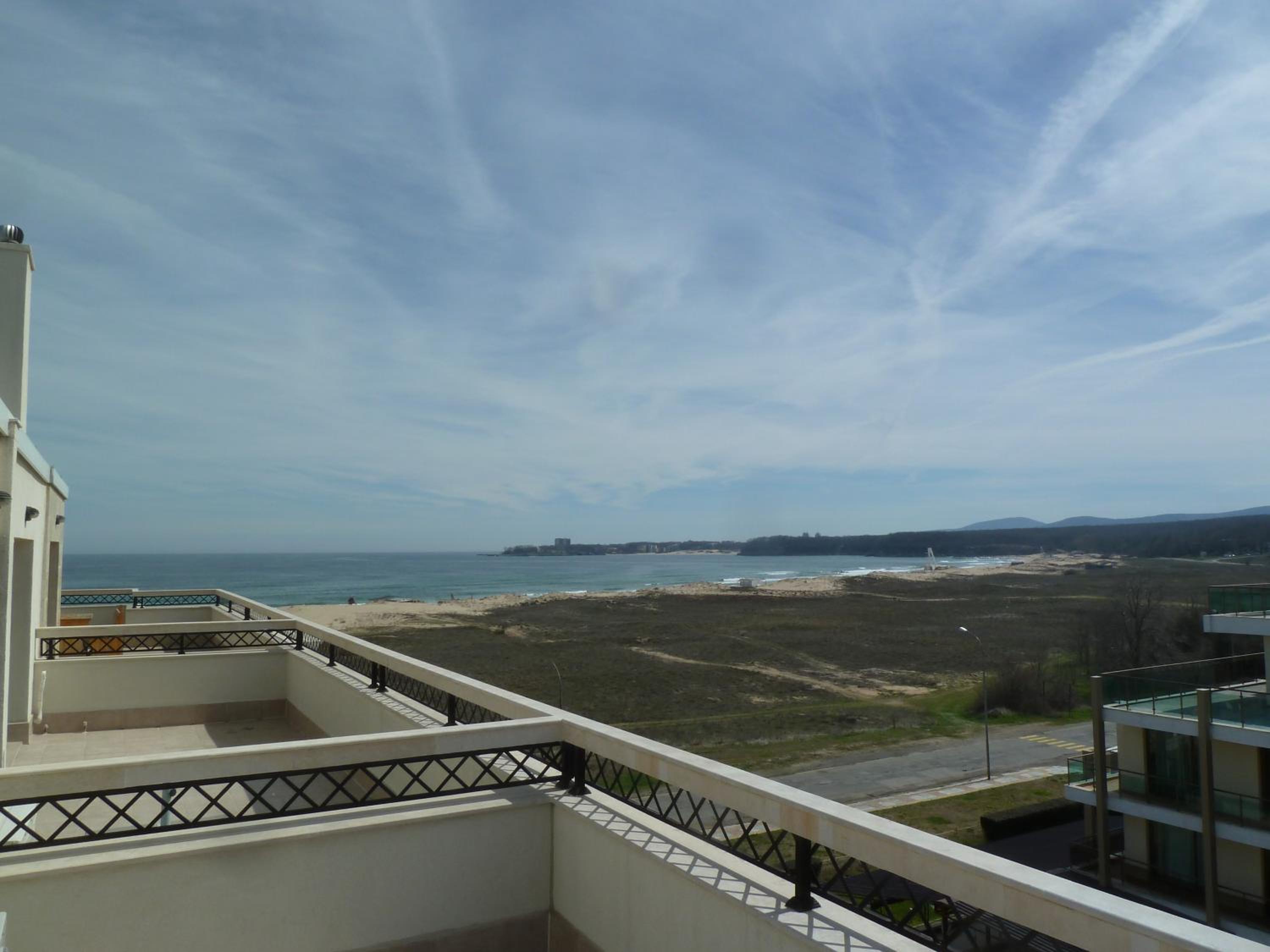 Golden Dunes Primorsko Apartments
