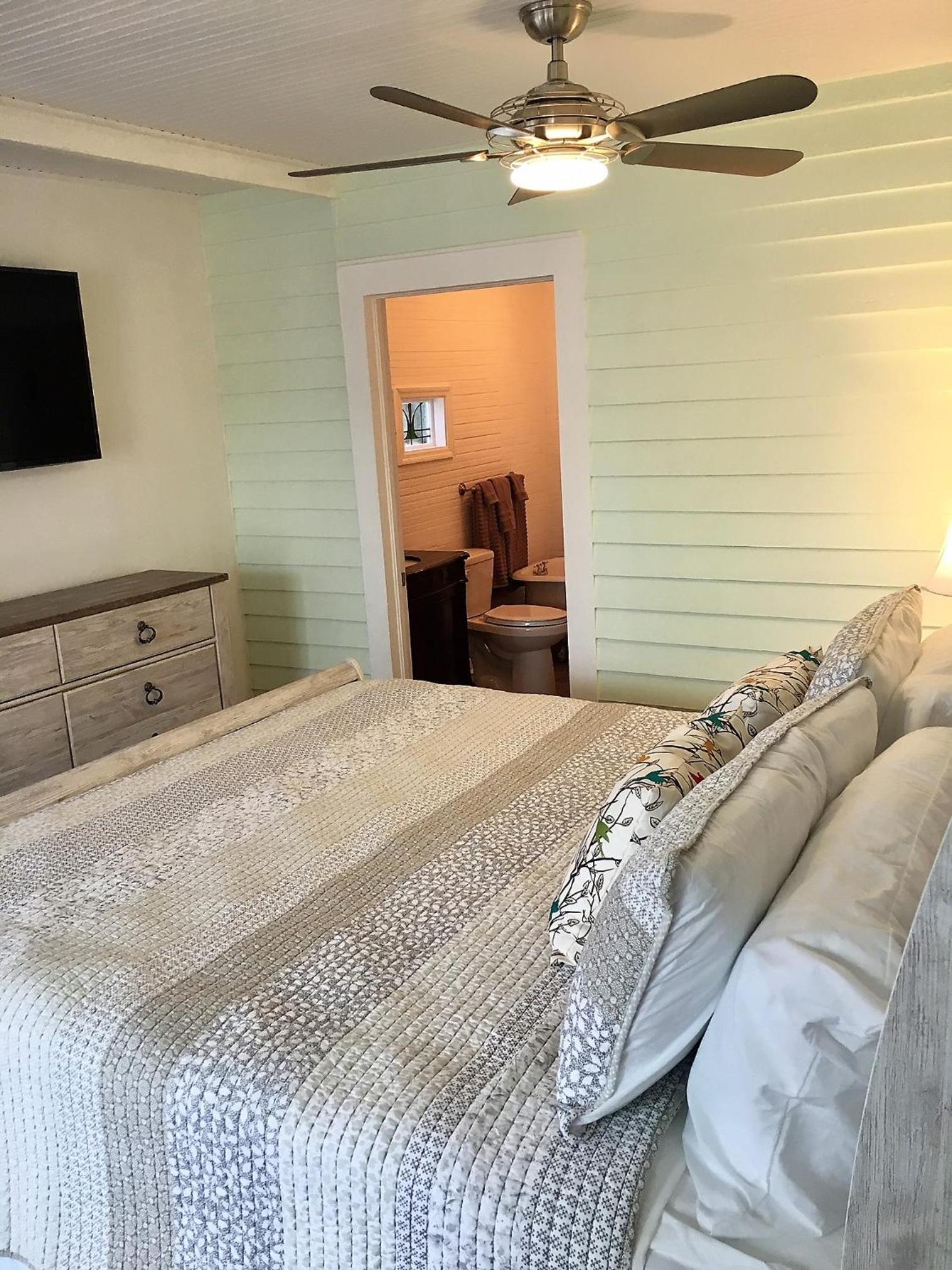 SeaGlass Inn