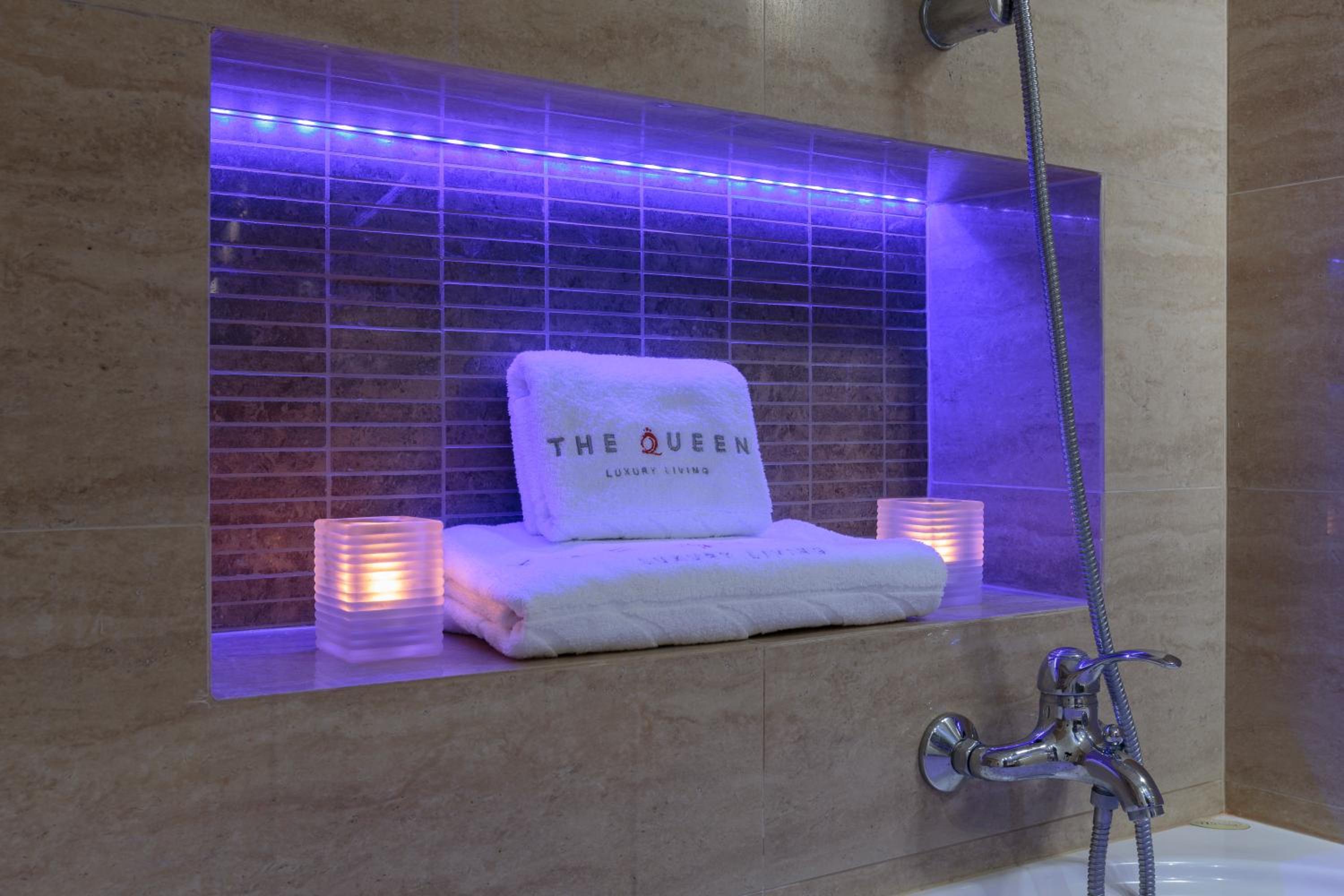 The Queen Luxury Apartments - Villa Vinicia