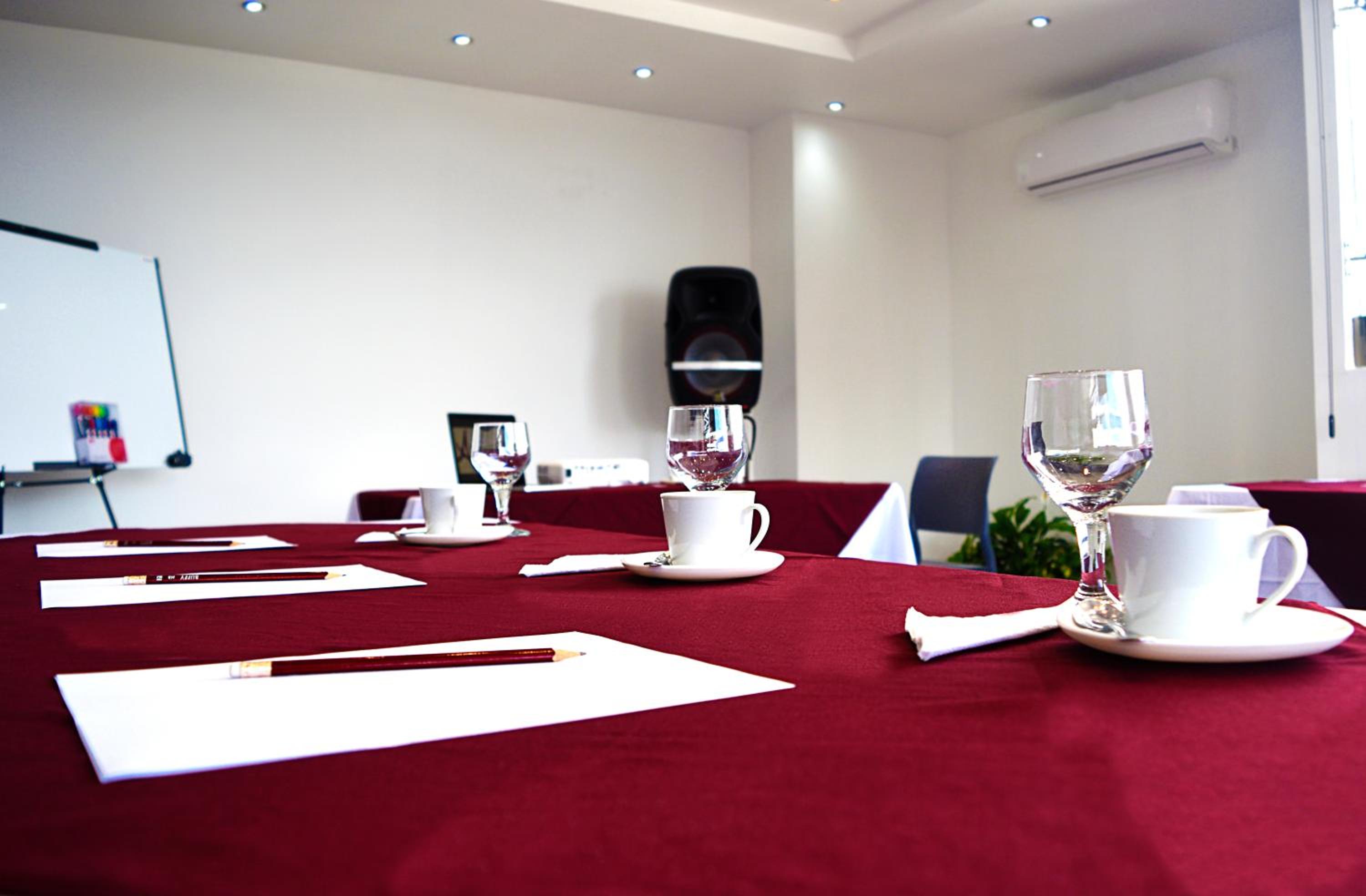Xalapa Vacations - Astro Inn Hotel Express - Property Image 4