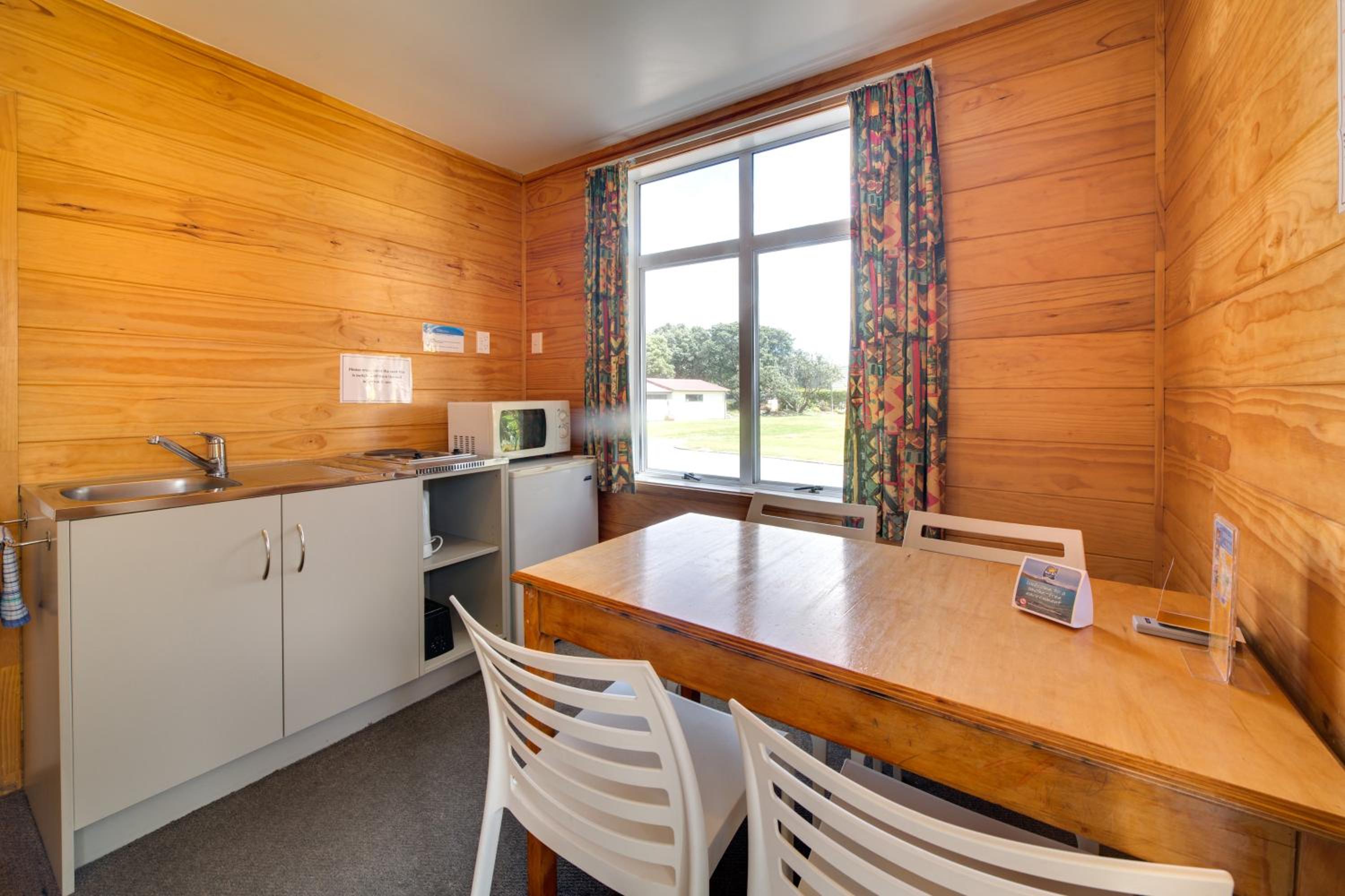 Wellington TOP 10 Holiday Park
